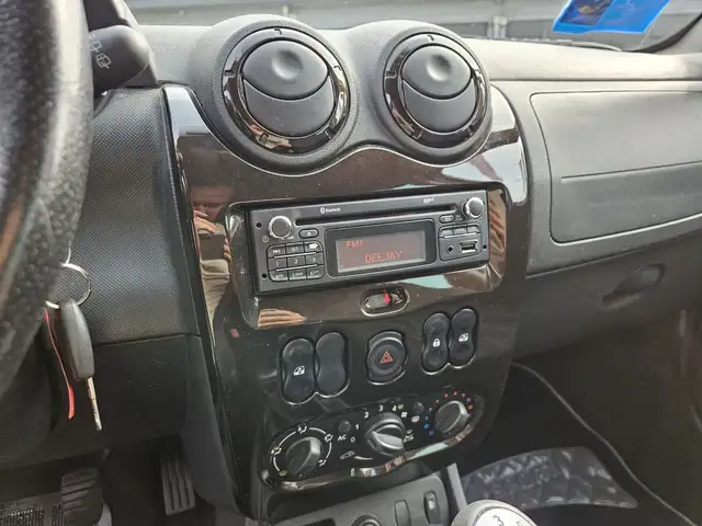 Dacia Duster view 14