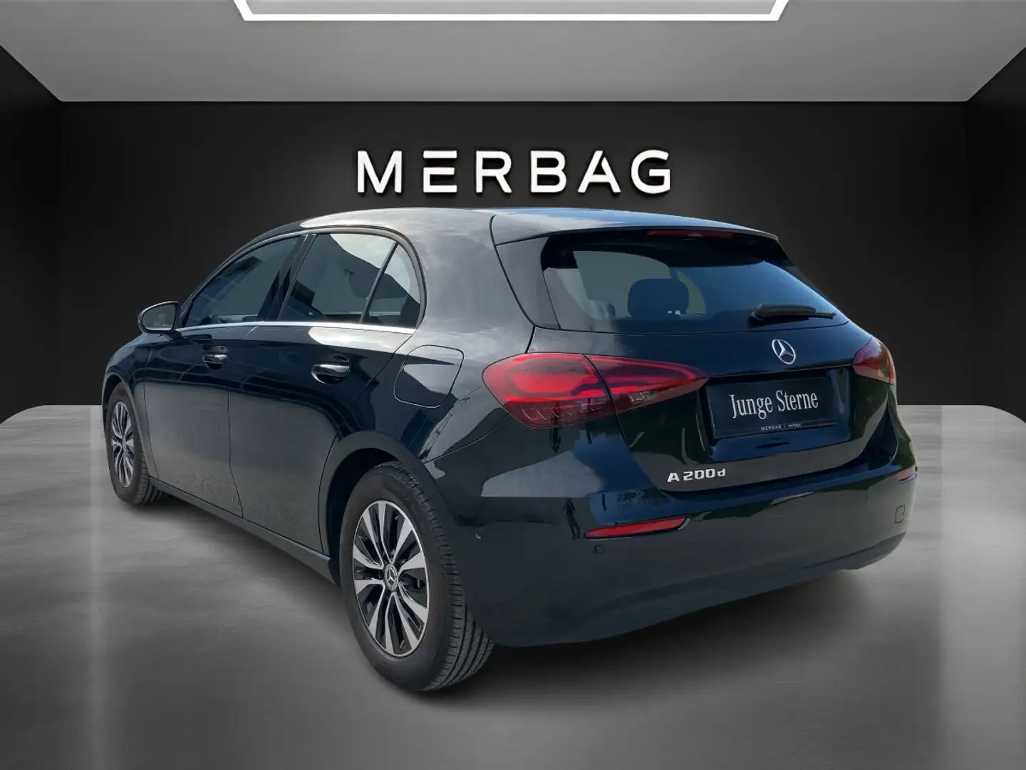 Mercedes-Benz A 200 d Facelift Ö-Edition Advanced-Paket Negro - 2