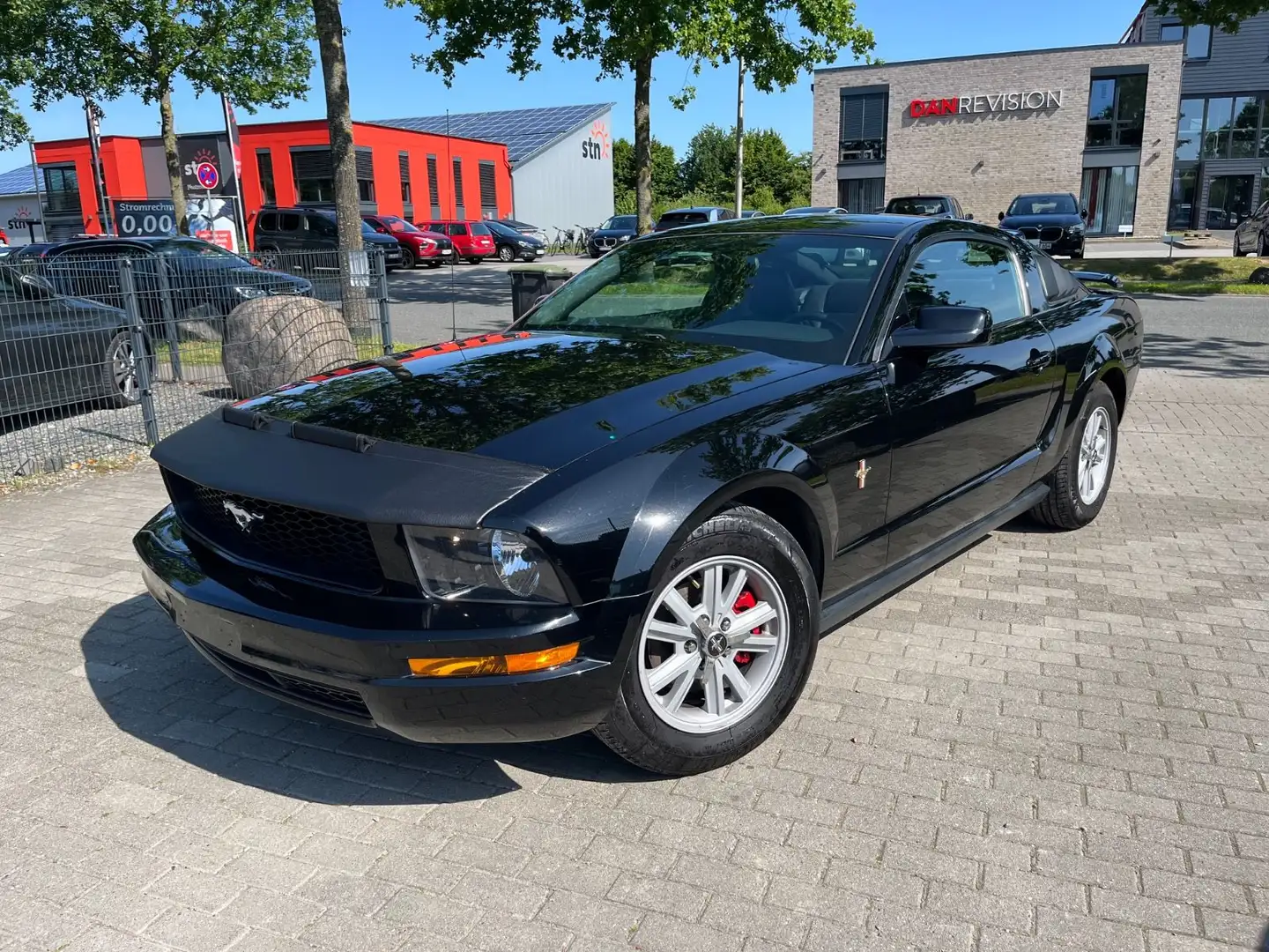 Ford Mustang 4.0 V6 Coupe Vollleder Temp Radio Klima Schwarz - 1