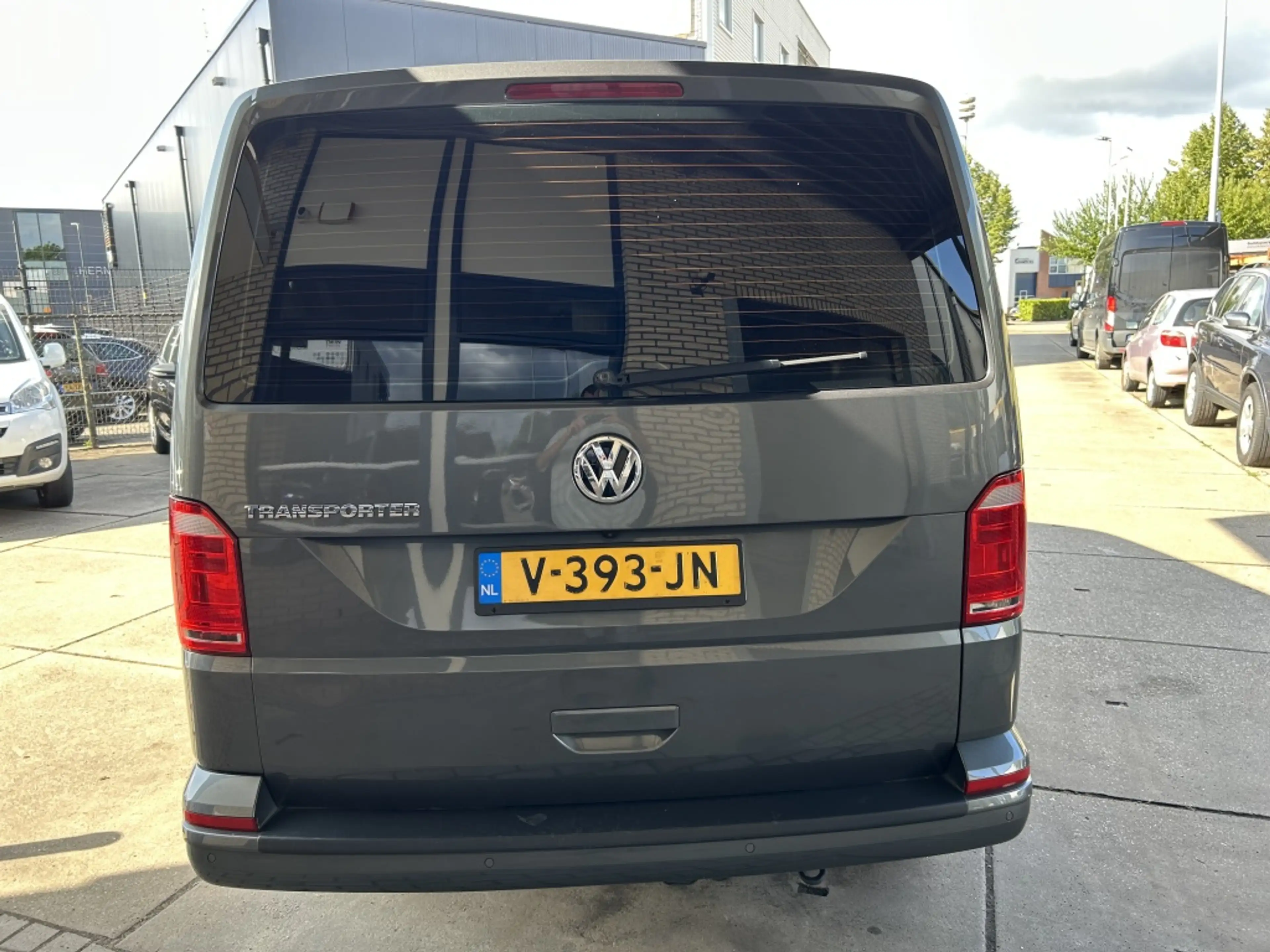 Volkswagen Transporter 2.0 TDI L2H1 204 PK DSG AUT 4 MOTION — photo 6