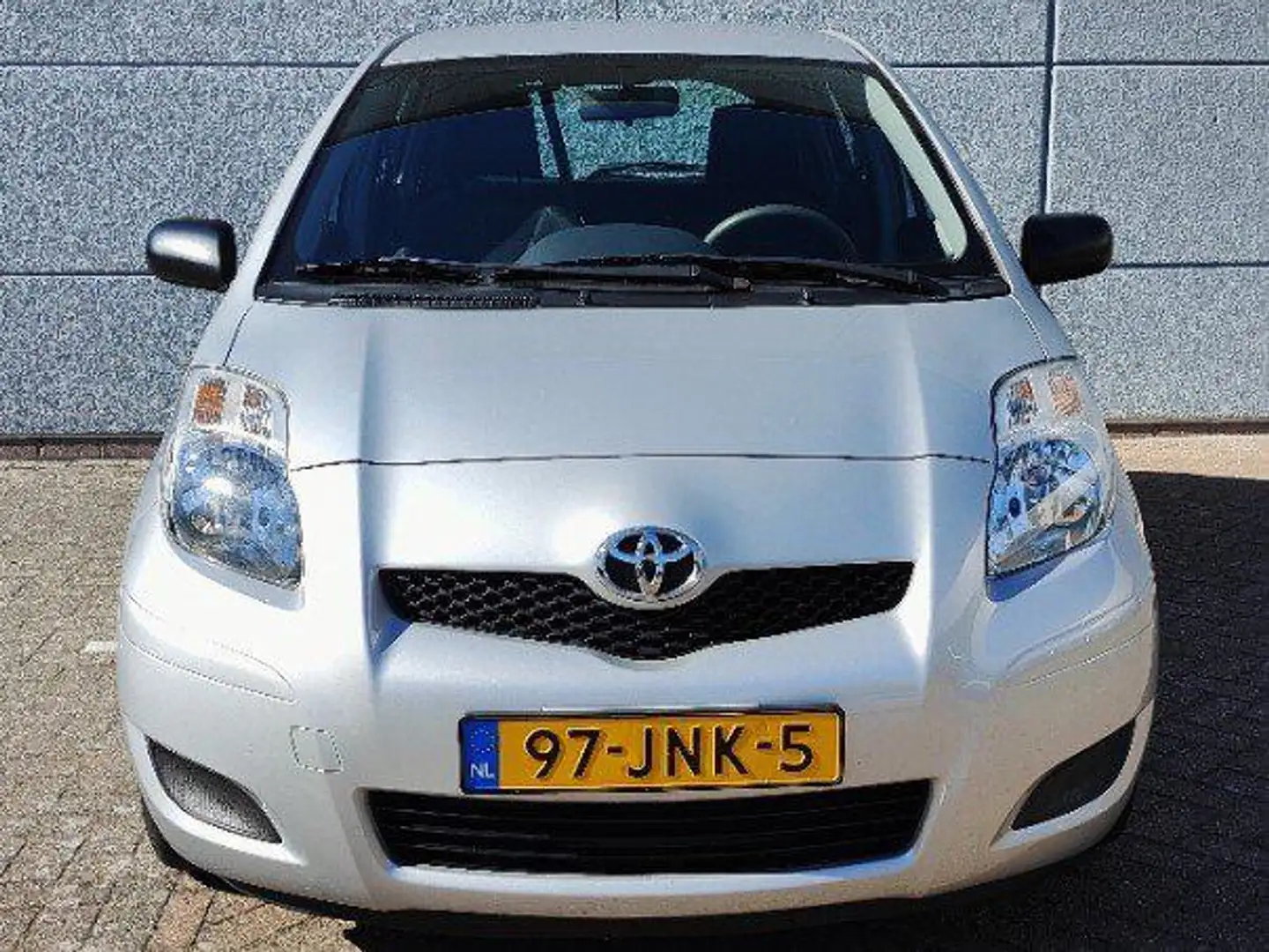 Toyota Yaris Yaris 1.3 VVTi Comfort Zilver - 1