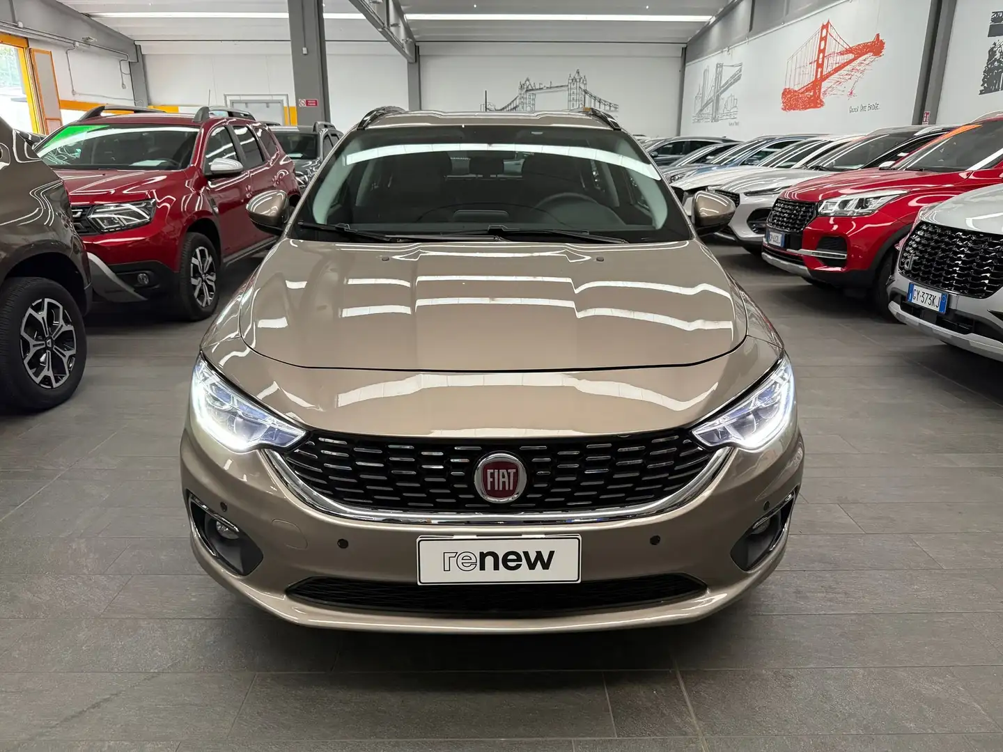 Fiat Tipo Lounge SW 1.6 mjt 120cv DCT *AUTOMATICO* Oro - 2
