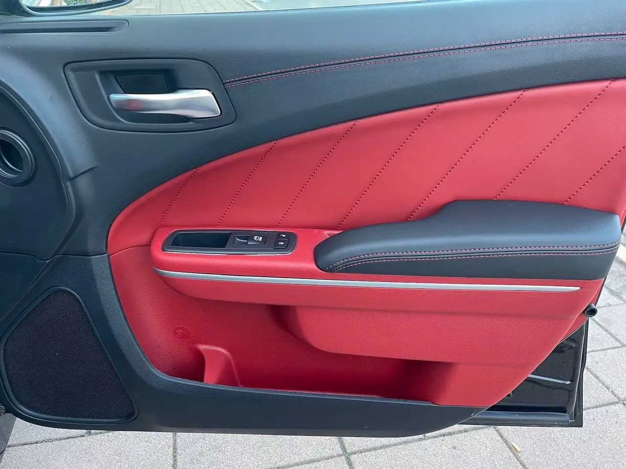 Dodge Charger 2026 — фото 12