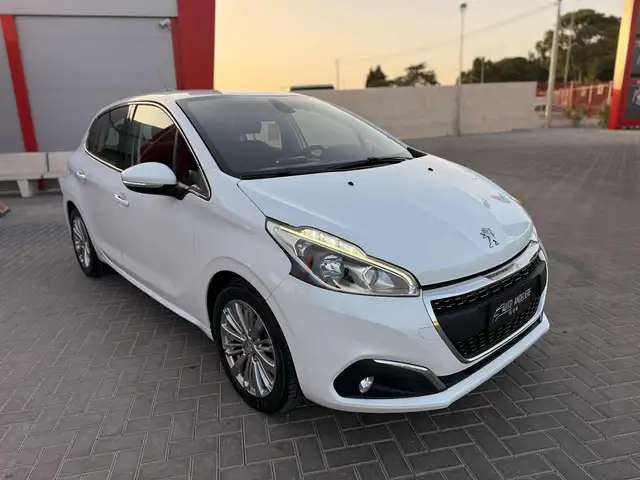 Peugeot 208 208 I 2015 5p 1.5 bluehdi Allure Pack/NAVI/NEOPATE
