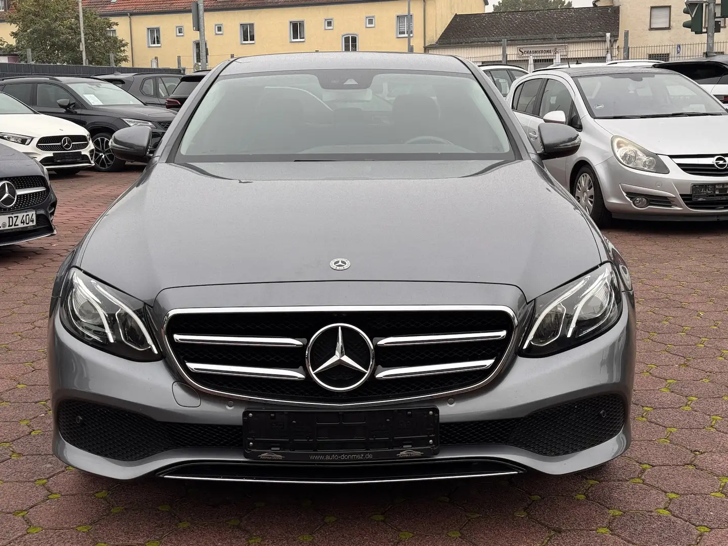 Mercedes-Benz E 400 d 4Matic Avantgarde COMAND RFKA WIDESCREEN Gris - 2