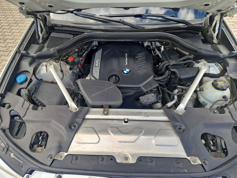 BMW X4 xDrive 20 d M Sport — photo 9