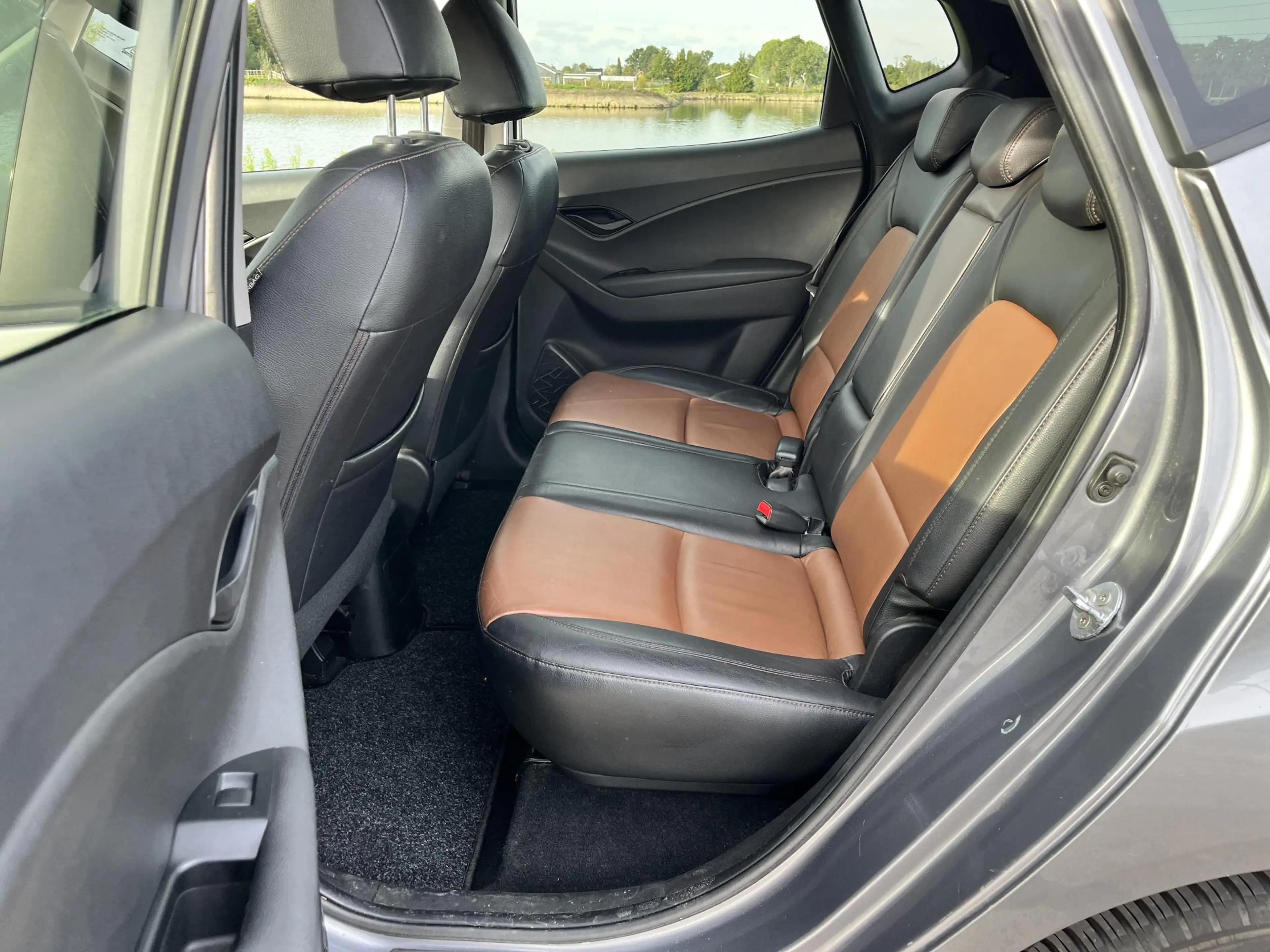 Hyundai iX20 1.6i i-Vision Clima, cruise, leder, trekhaak — photo 14