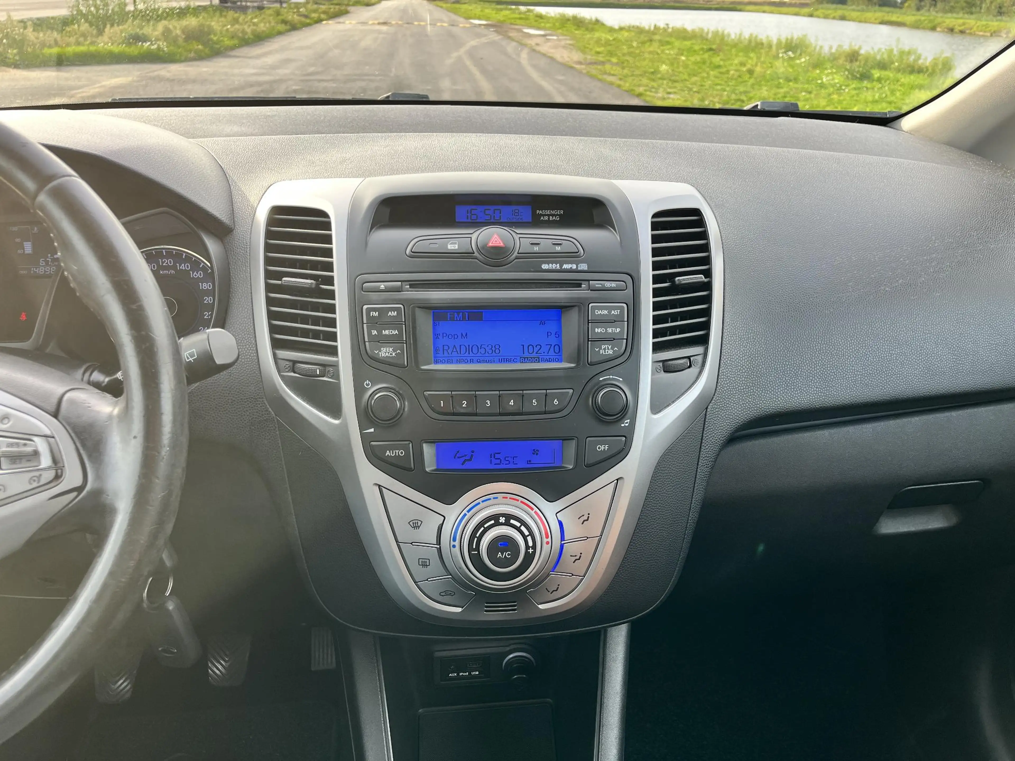 Hyundai iX20 1.6i i-Vision Clima, cruise, leder, trekhaak — photo 21