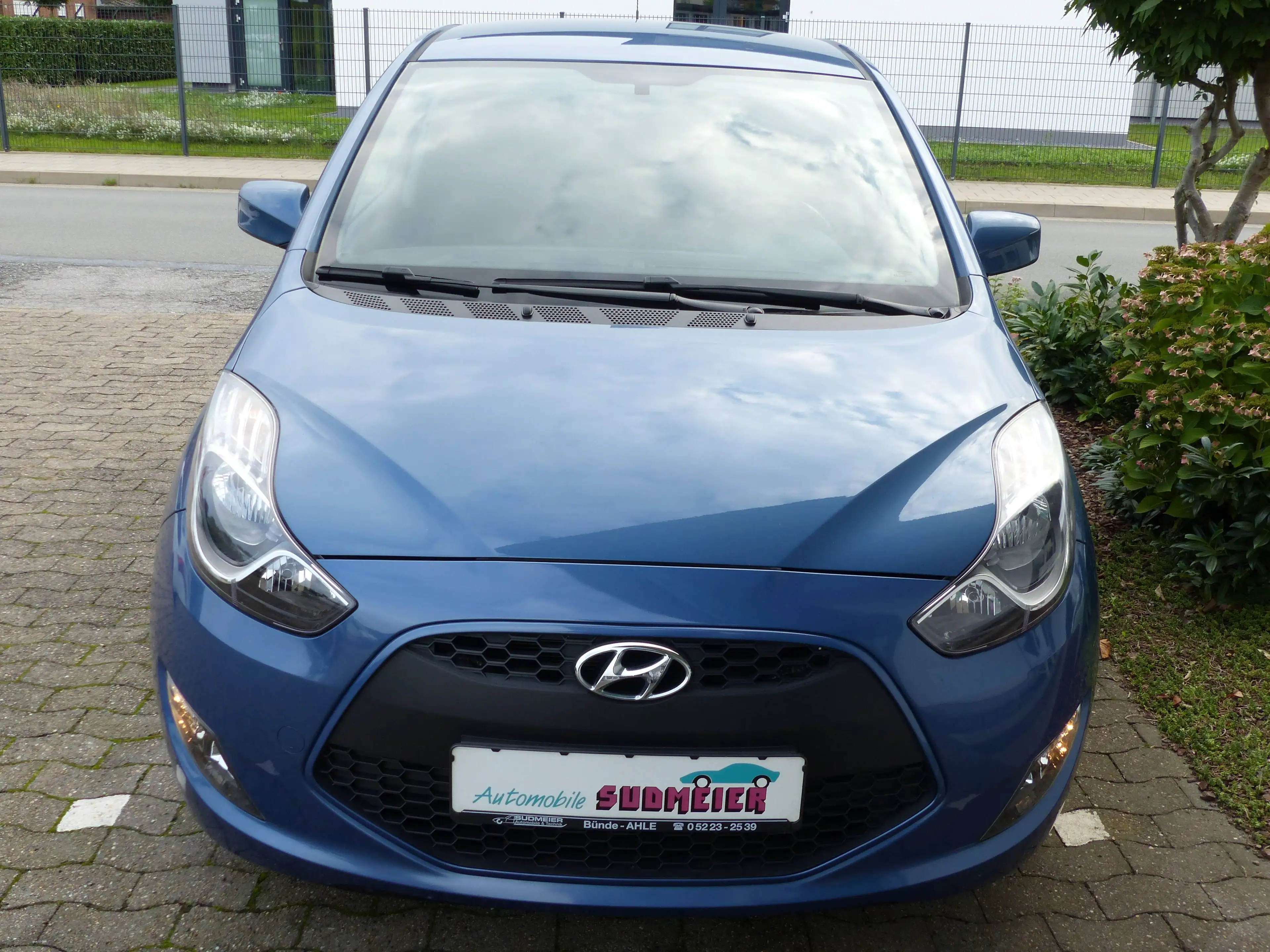 Hyundai iX20 Klimaanlage, elektrische Fensterheber, elektrische Außenspiegel, Metallic — photo 4