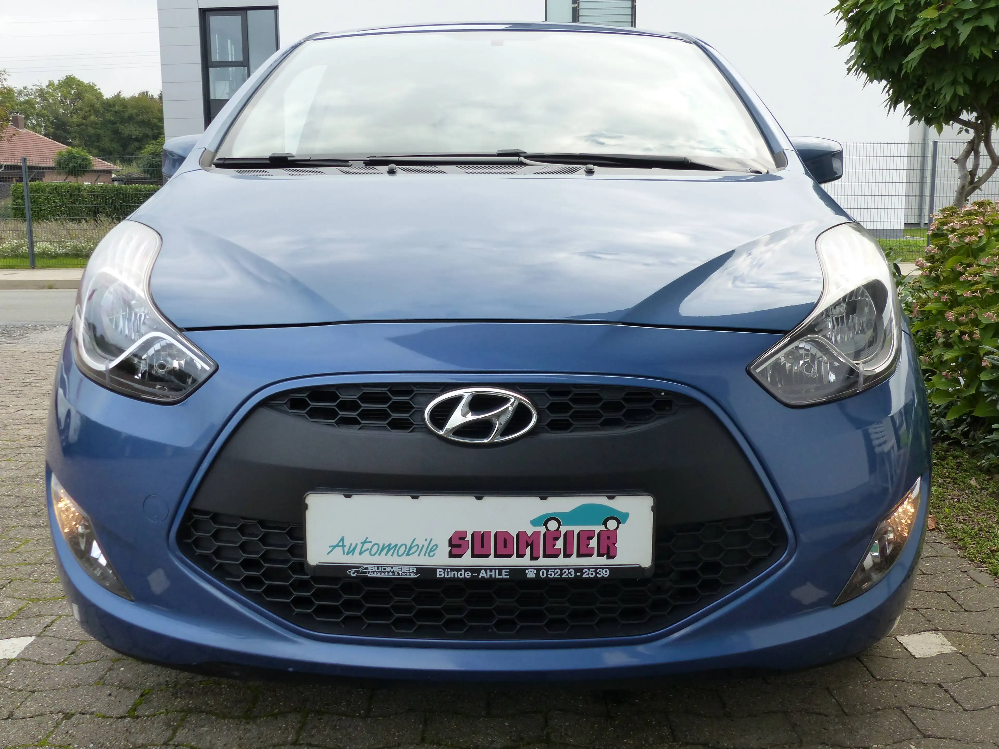 Hyundai iX20 Klimaanlage, elektrische Fensterheber, elektrische Außenspiegel, Metallic — photo 3