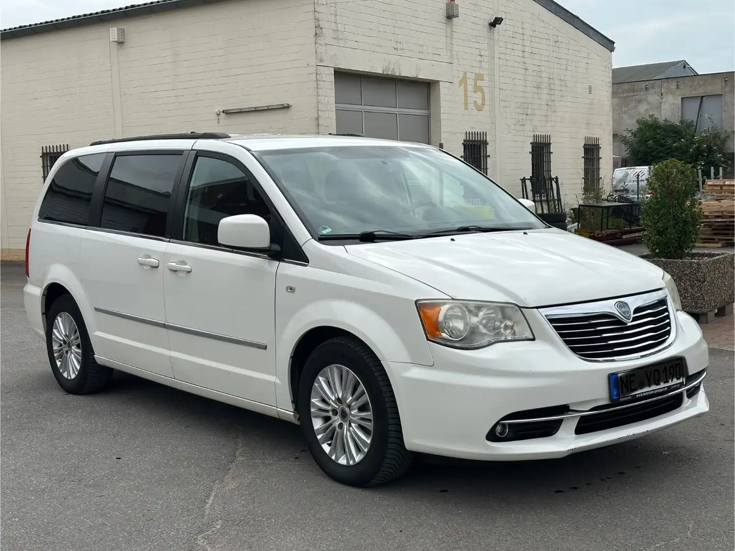 Lancia Voyager 2.8 CRD Gold Automatik Leder/ Weiß - 2