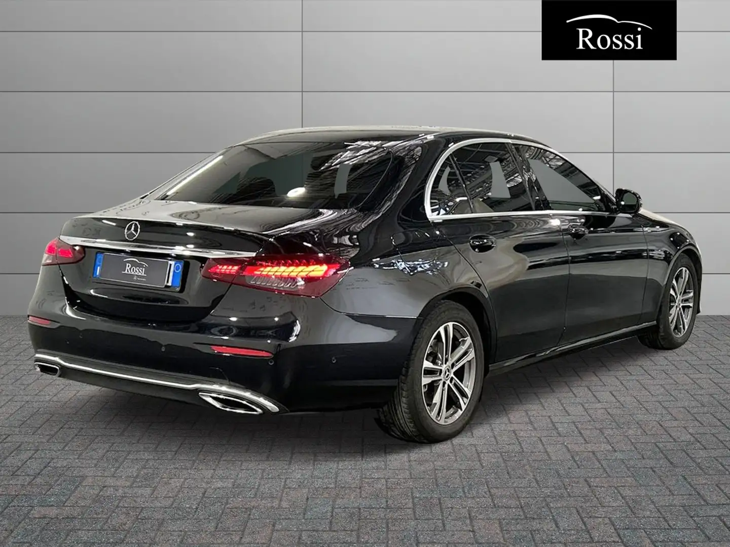 Mercedes-Benz E 200 d Business Sport auto my20 Schwarz - 2