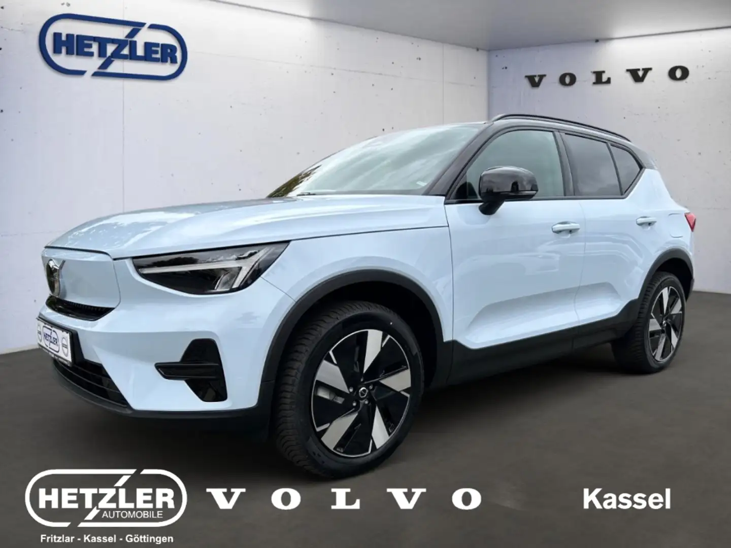 Volvo XC40 Recharge Twin Motor Plus AWD Einstufig Leder Blau - 1