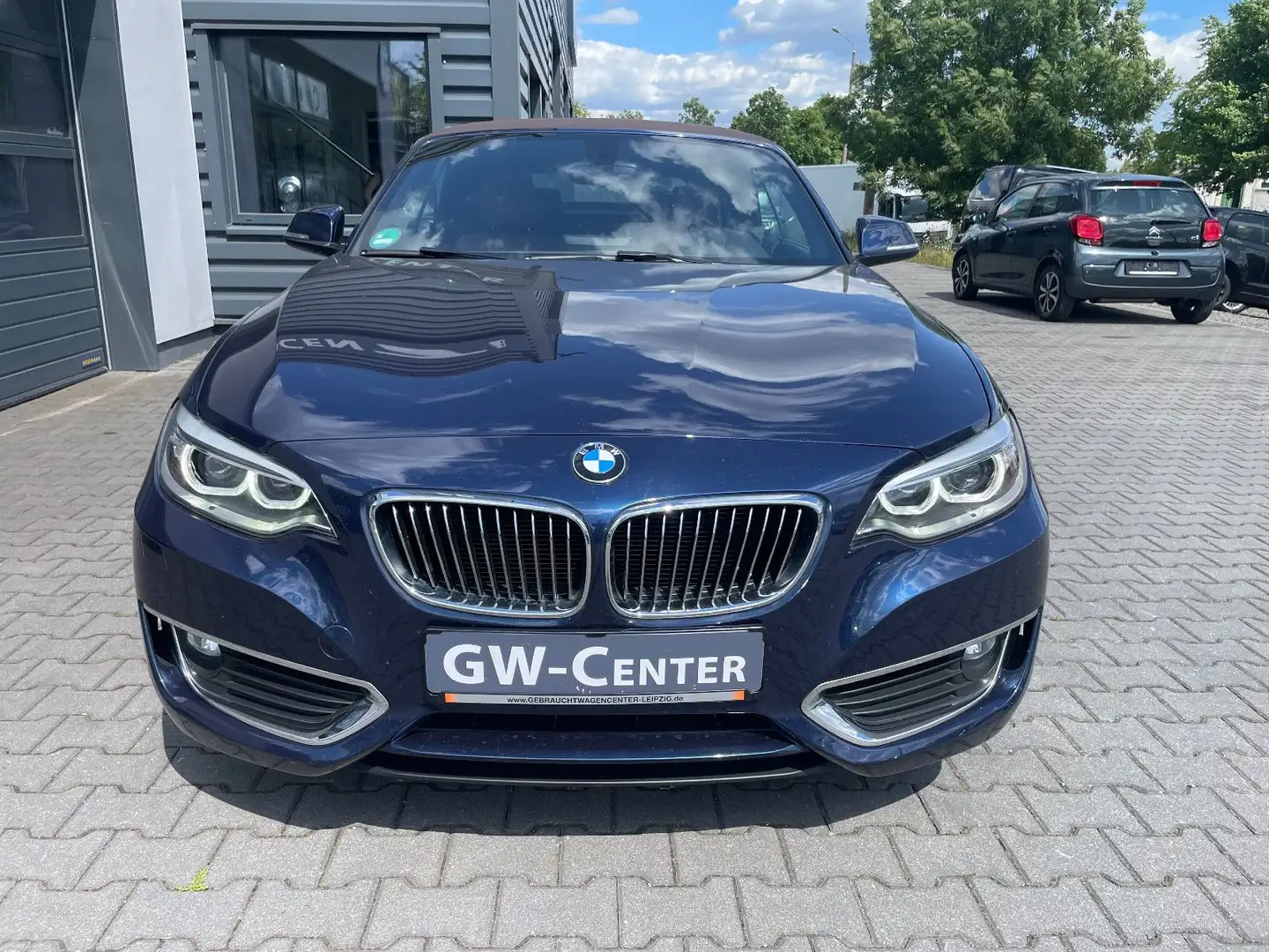 BMW 220 i Luxury Line / Navi / Bi-Xenon / Leder Bleu - 2