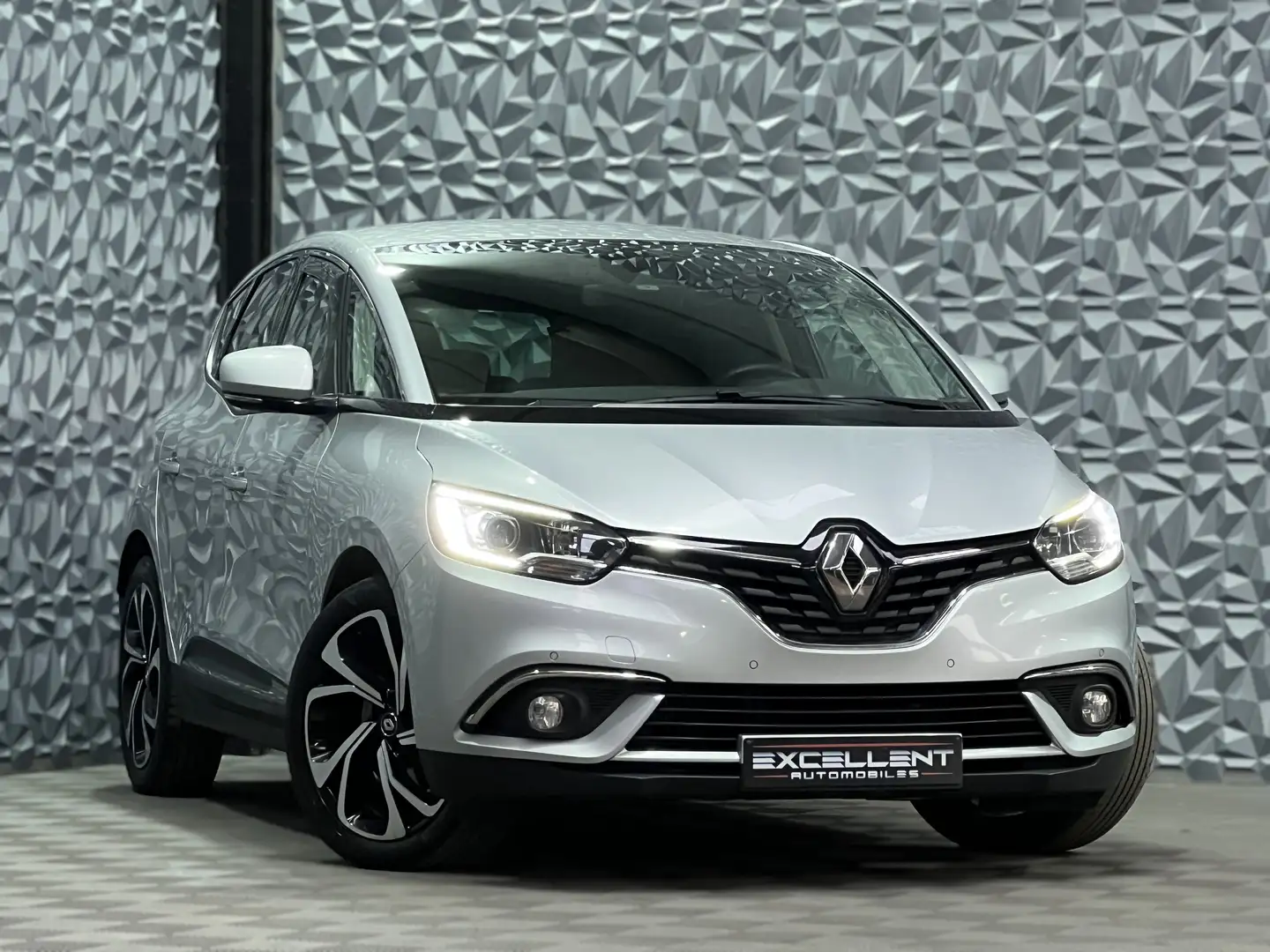 Renault Scenic 1.3 TCe*GPS*BLUETOOTH*PDC*GARANTIE 12 M Argent - 2