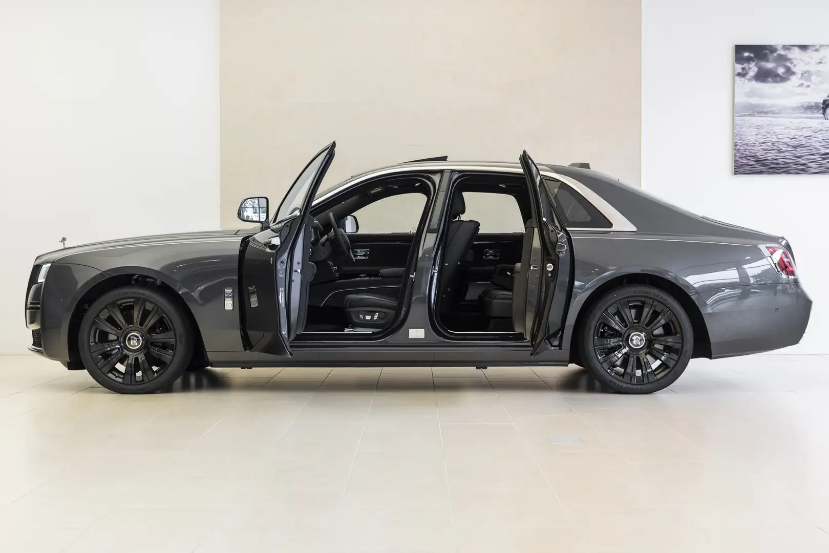 Rolls-Royce Ghost 6.75 Grau - 2