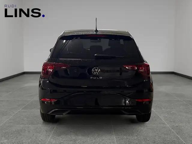 Volkswagen Polo view 4