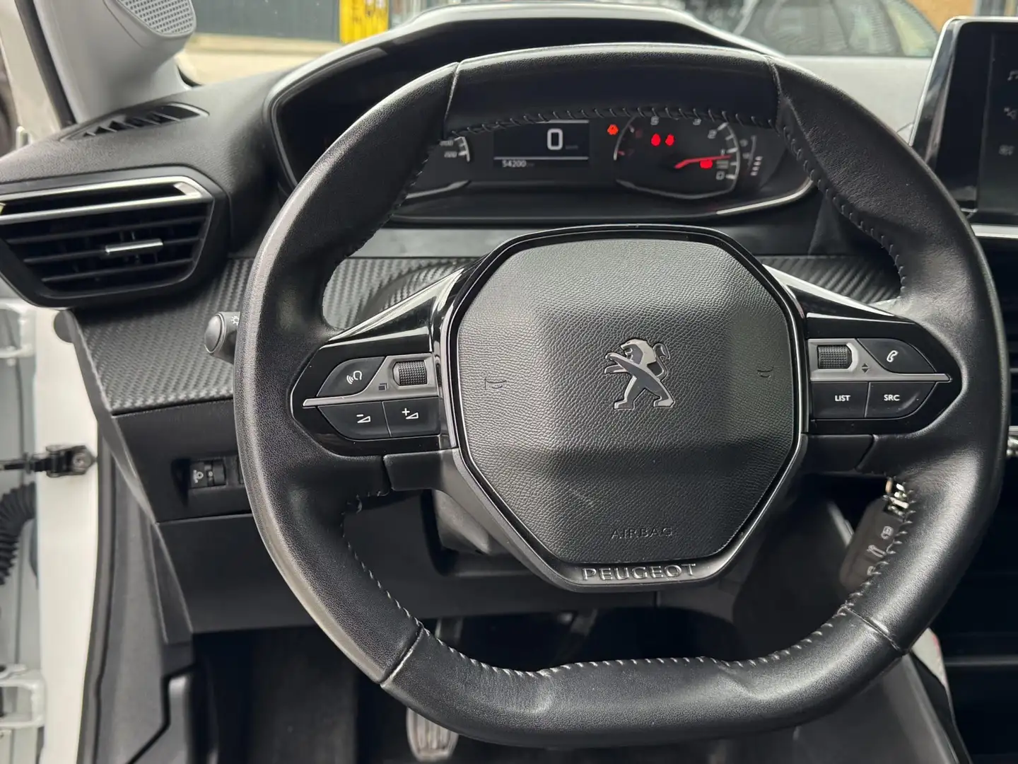 Peugeot 208 1.2 PureTech Active Pack - Apple CarPlay / Navigat Blanc - 2