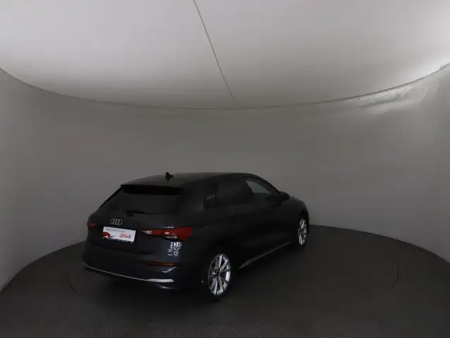 Audi A3 view 4