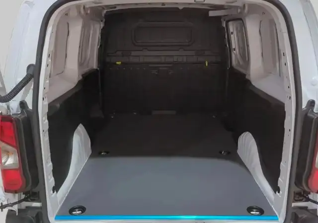 Peugeot Partner view 5