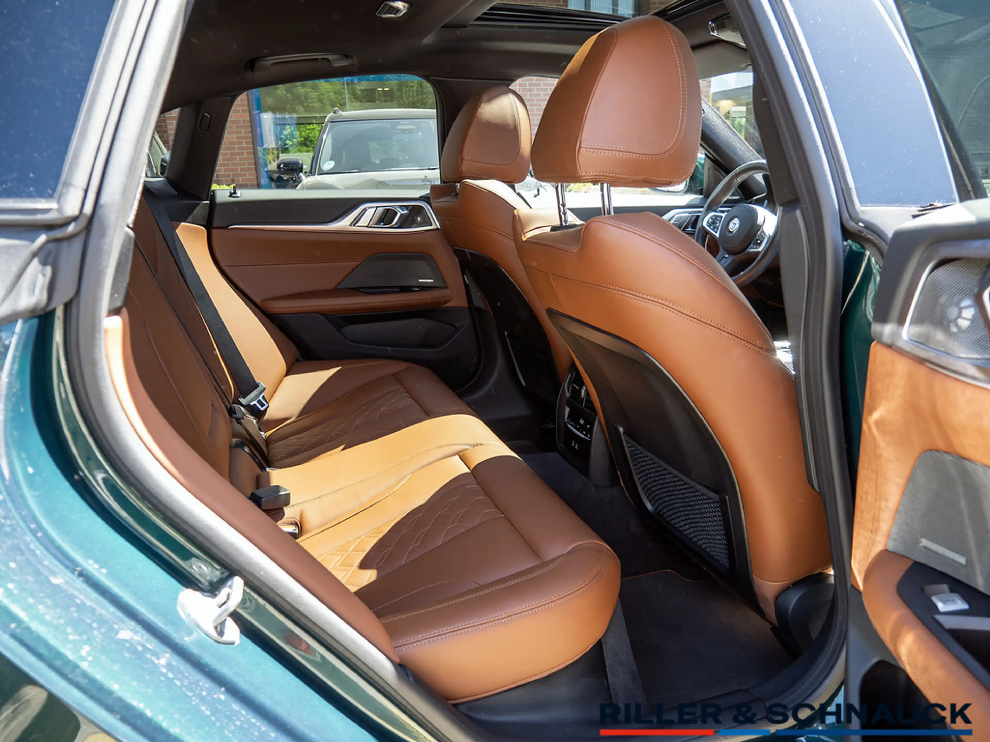 Alpina B4 Gran Coupé STANDHZ+H/K+eGSD+LASER+360°+NAV — photo 9