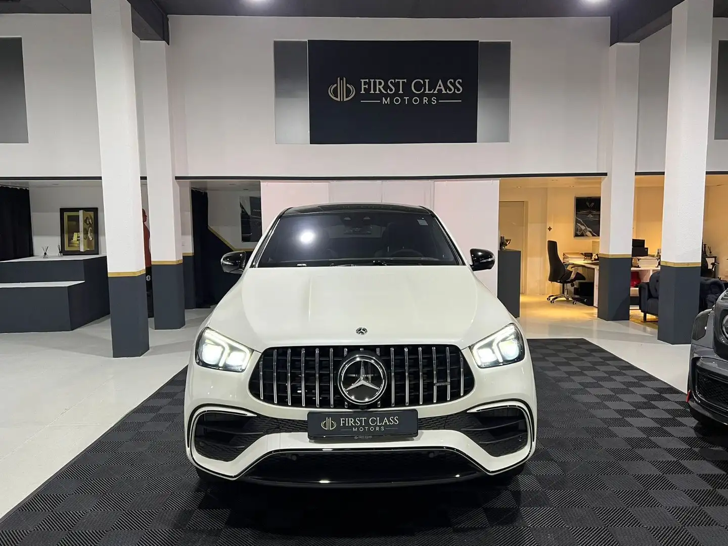 Mercedes-Benz GLE 63 AMG Coupe*Night*Pano*Burmester*MY24 Білий - 2