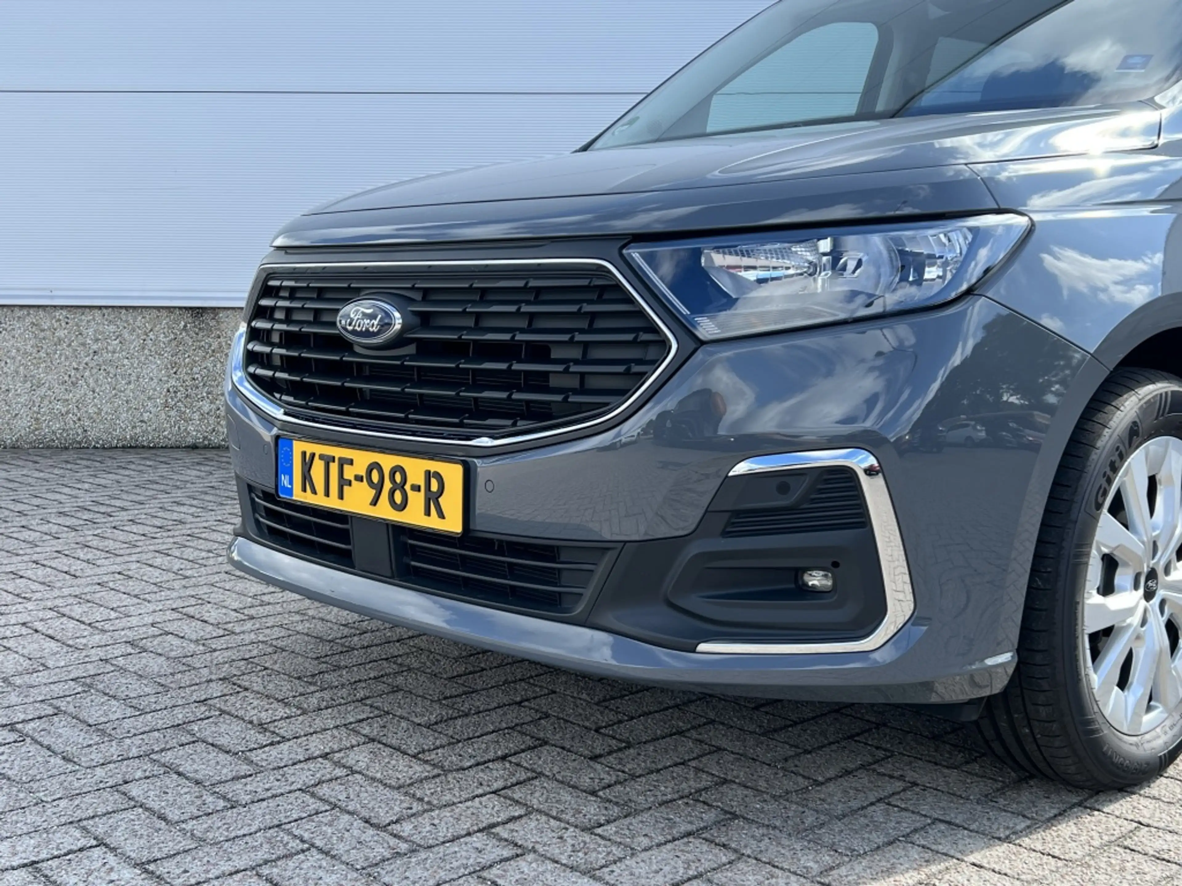 Ford Grand Tourneo Connect PHEV Titanium 7 ZITS! — photo 5