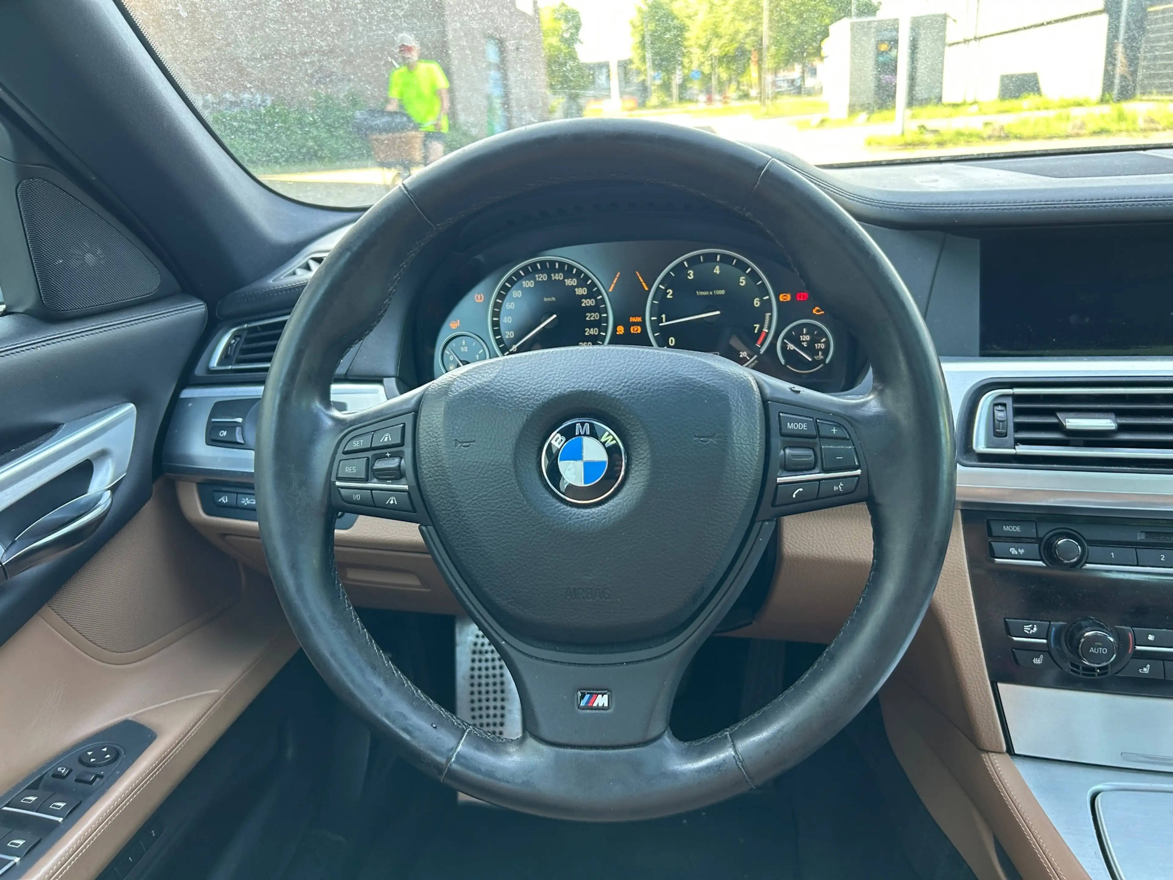 BMW 750 7-serie 750i High Executive M -PAKKET 520PK BOMVOL — photo 11