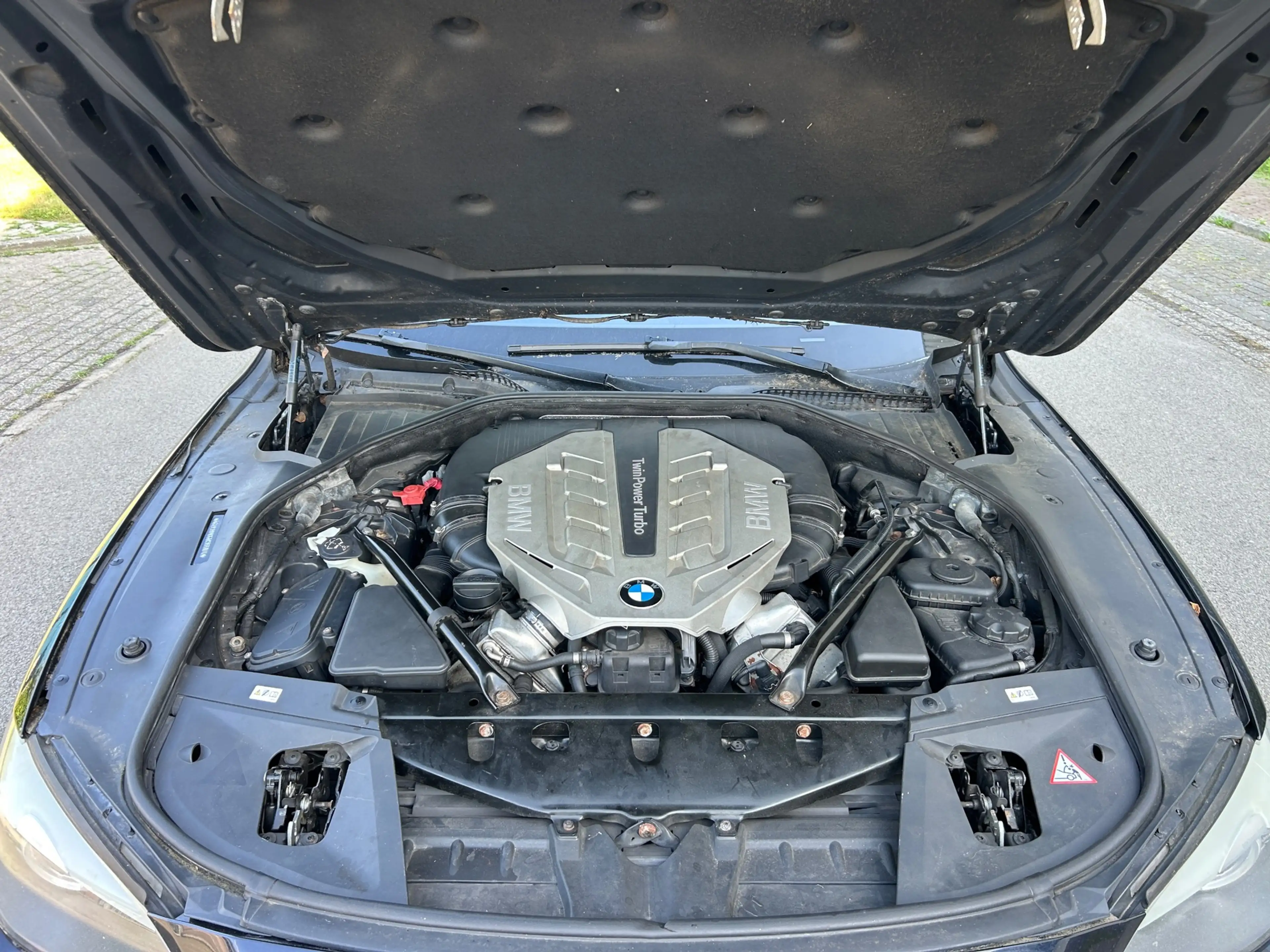 BMW 750 7-serie 750i High Executive M -PAKKET 520PK BOMVOL — photo 13