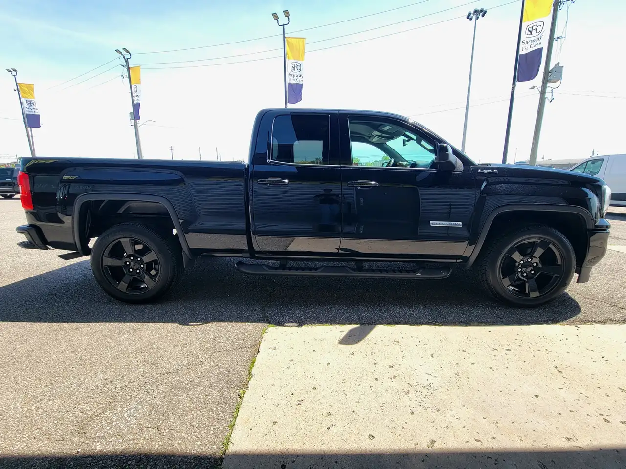 GMC Sierra 1500 снимка GMC Sierra 1500