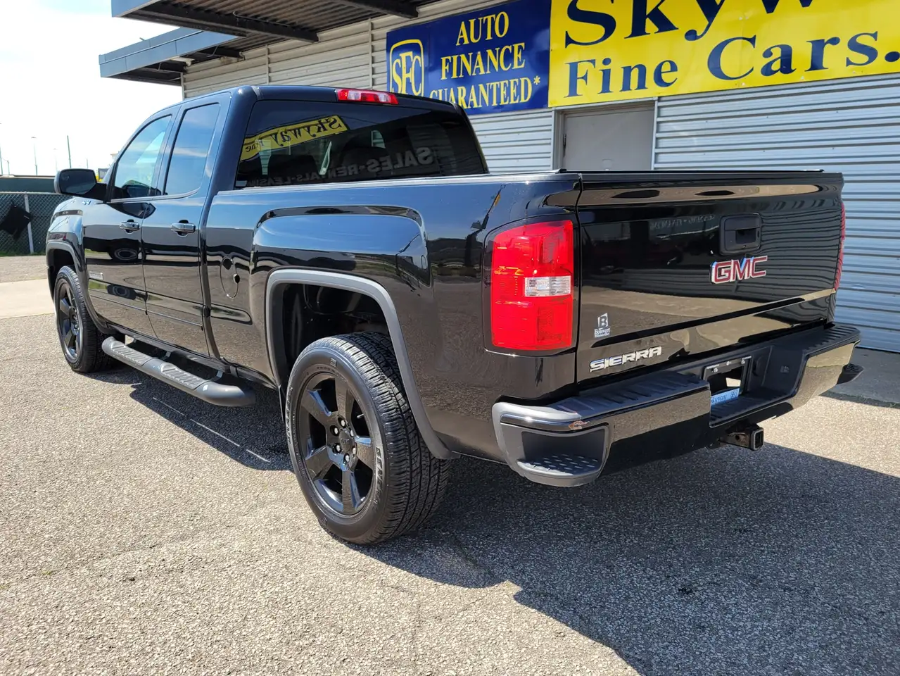 GMC Sierra 1500 снимка GMC Sierra 1500