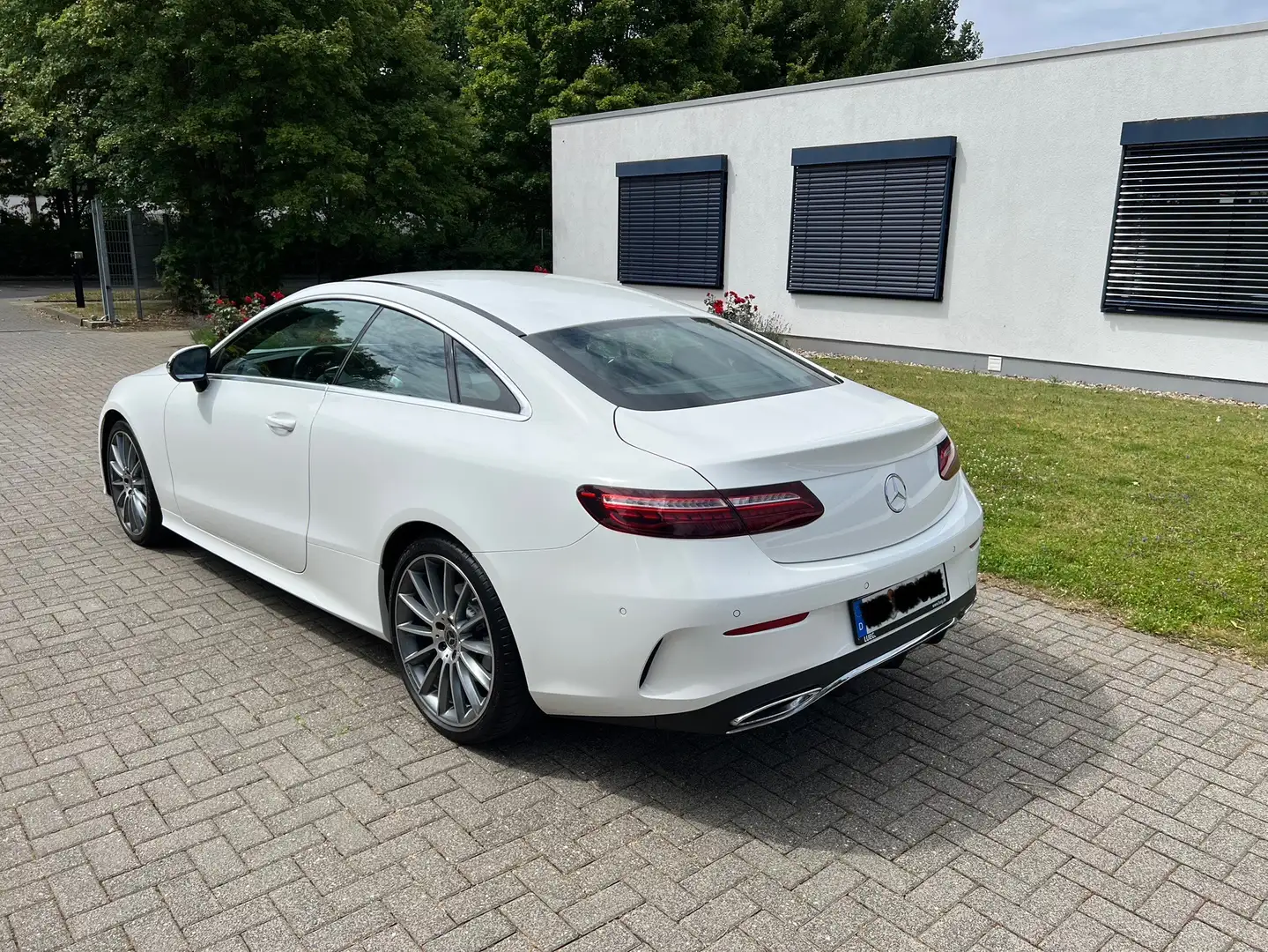 Mercedes-Benz E 400 E 400 d 4Matic (238.323) Beyaz - 2