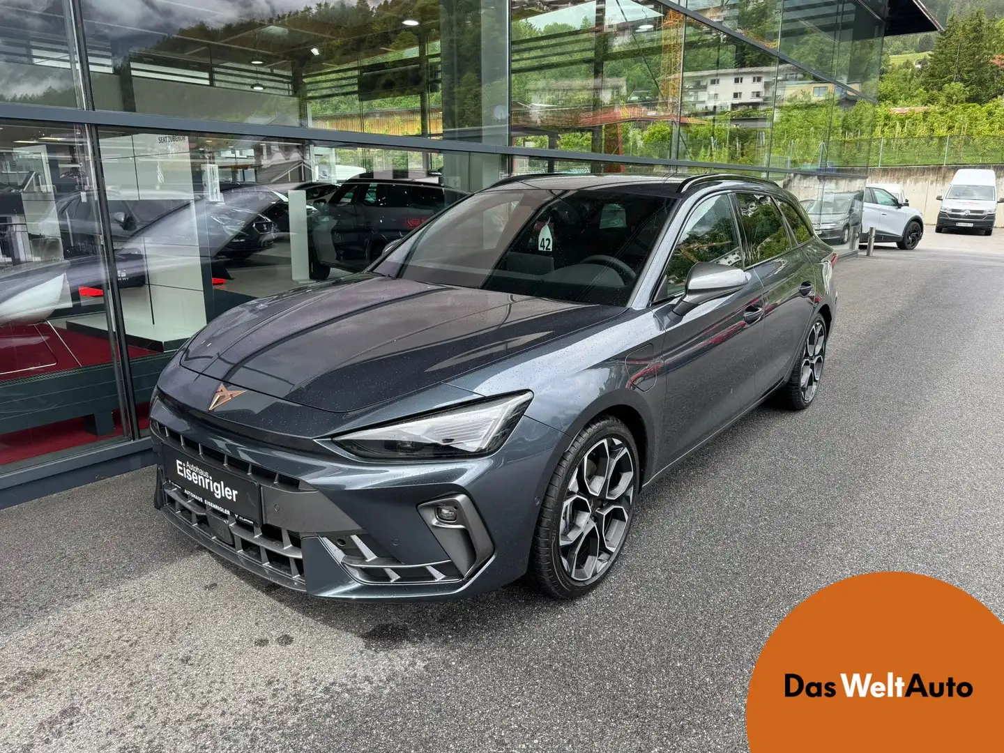 CUPRA Leon e-HYBRID 150/204 Gris - 1
