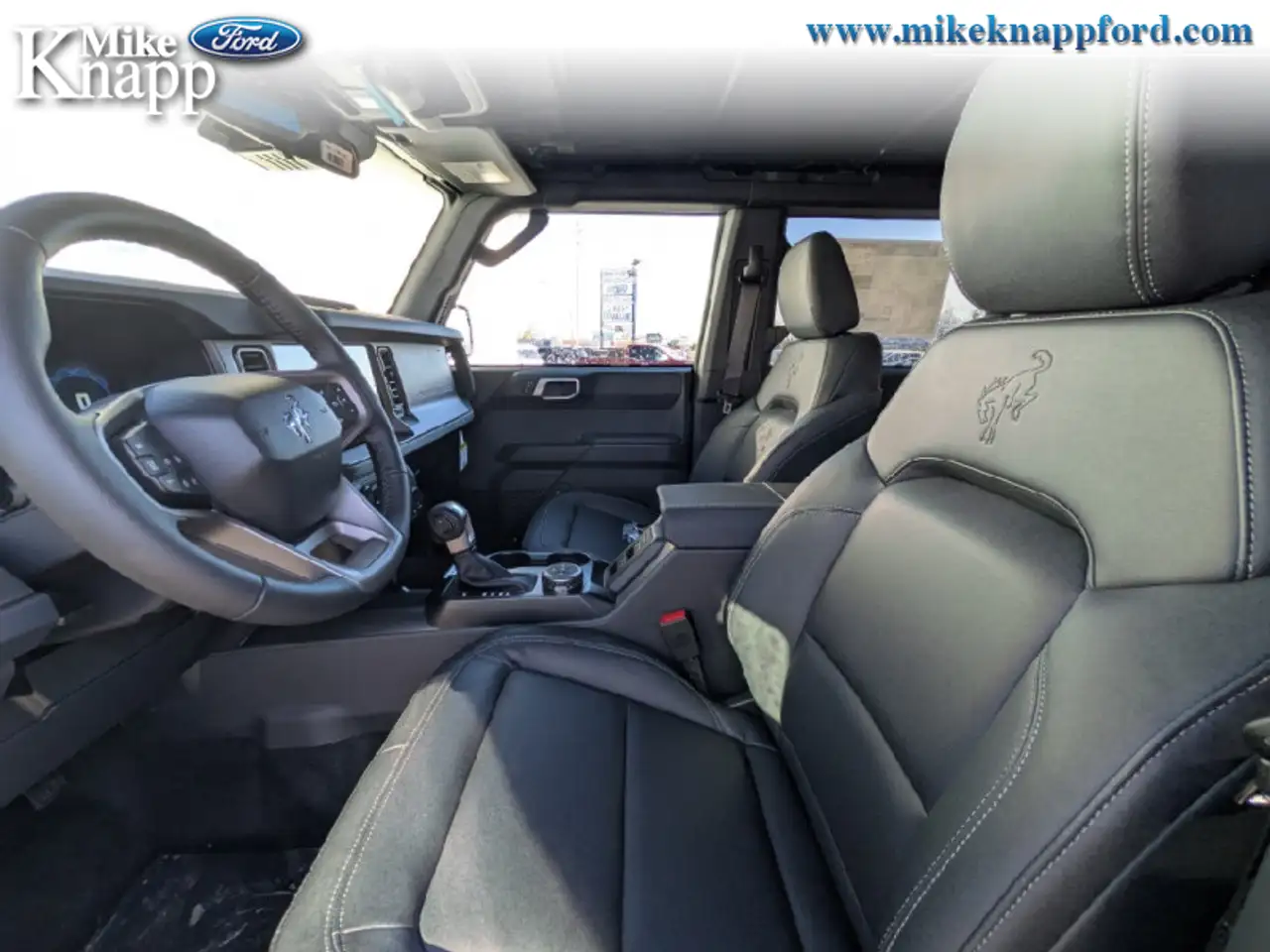 Ford Bronco снимка Ford Bronco