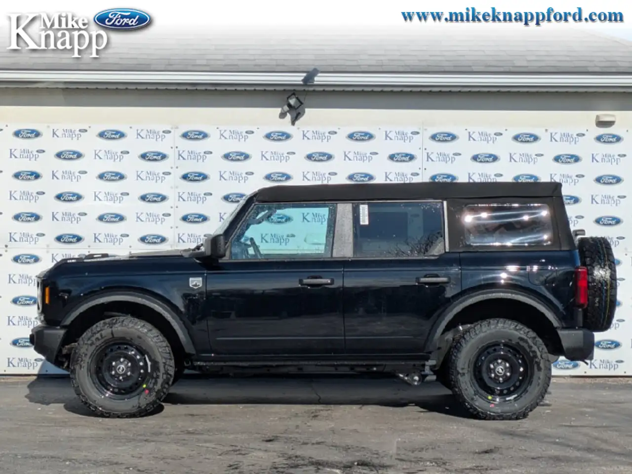 Ford Bronco снимка Ford Bronco