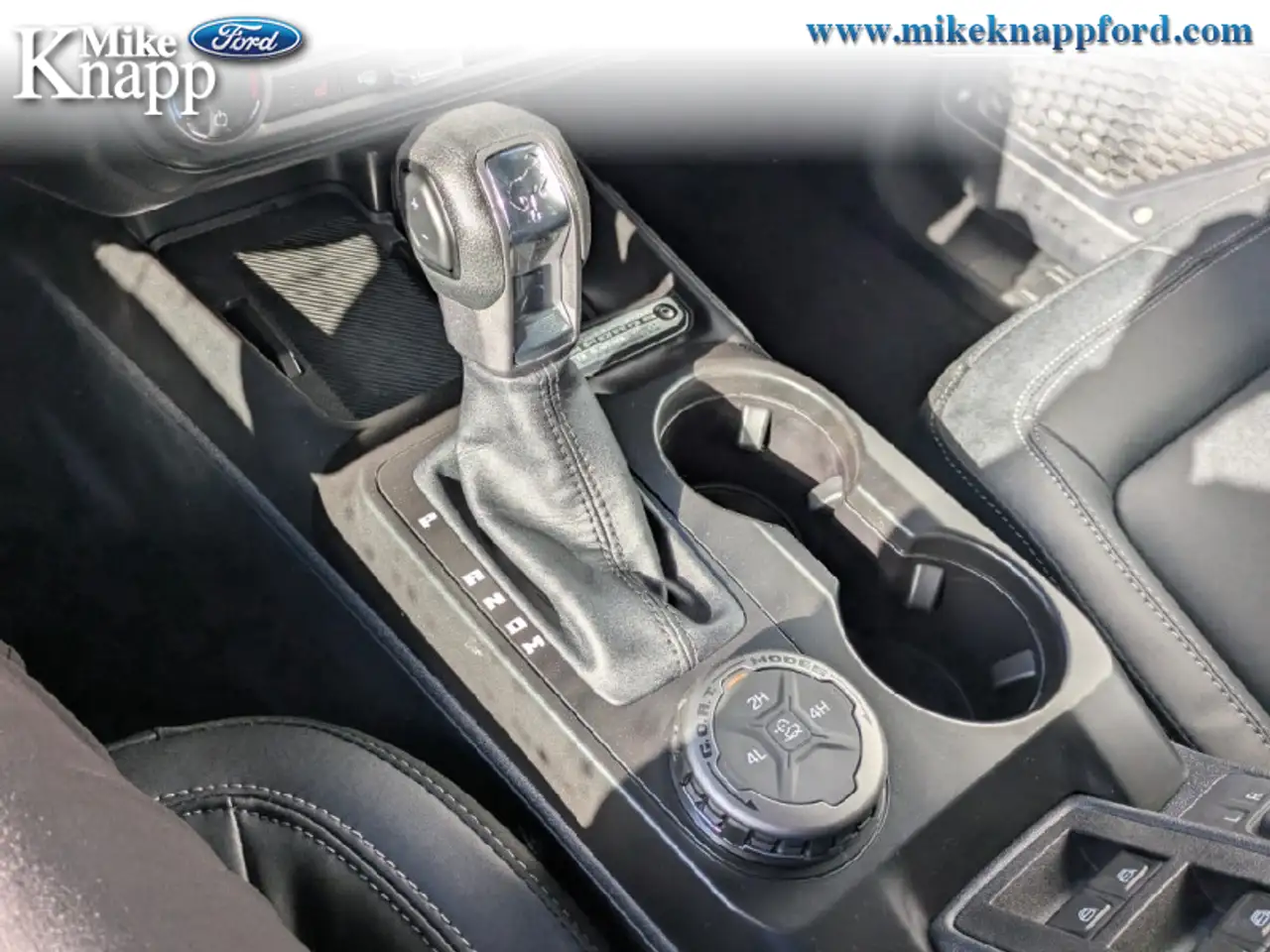 Ford Bronco снимка Ford Bronco