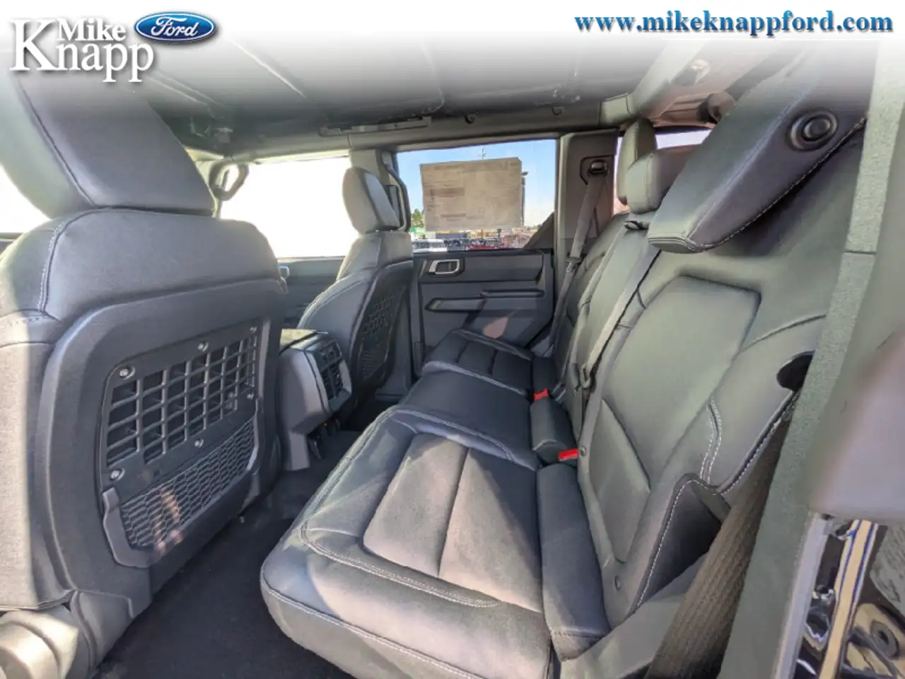 Ford Bronco снимка Ford Bronco