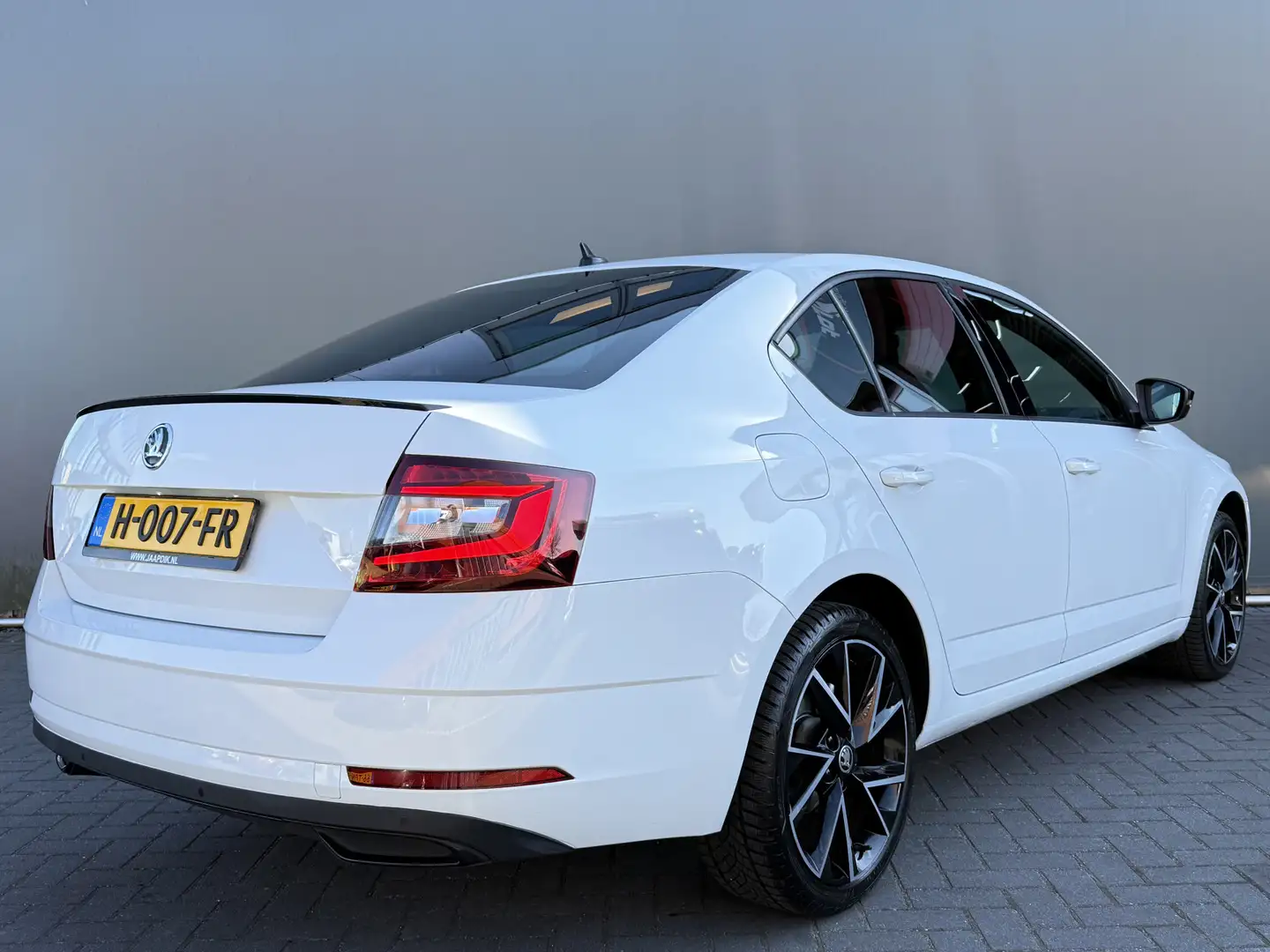 Skoda Octavia BWJ 2020 1.5 TSI 150 PK Greentech Sport Business A Blanco - 2