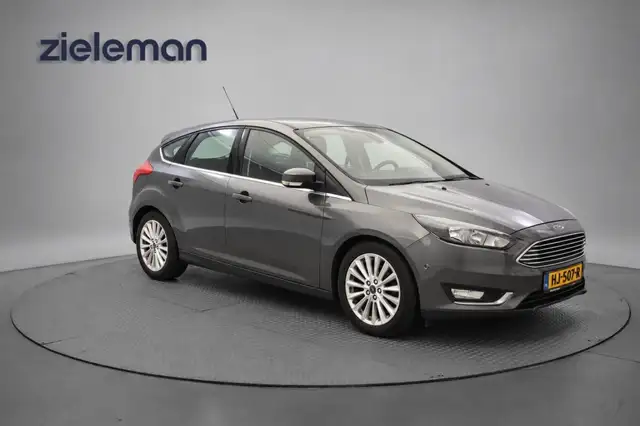 2015 Ford Focus in Grey for sale