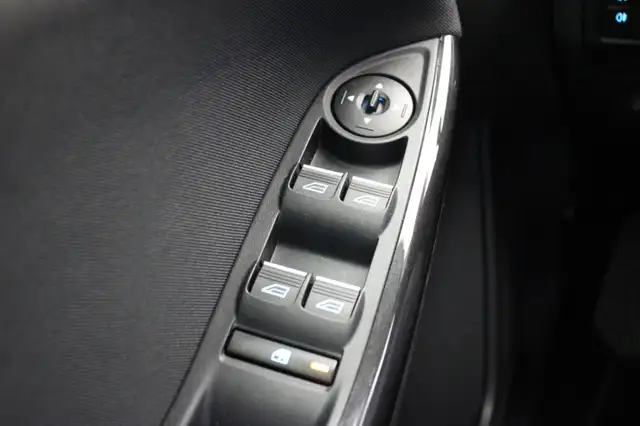 Ford Focus view 29