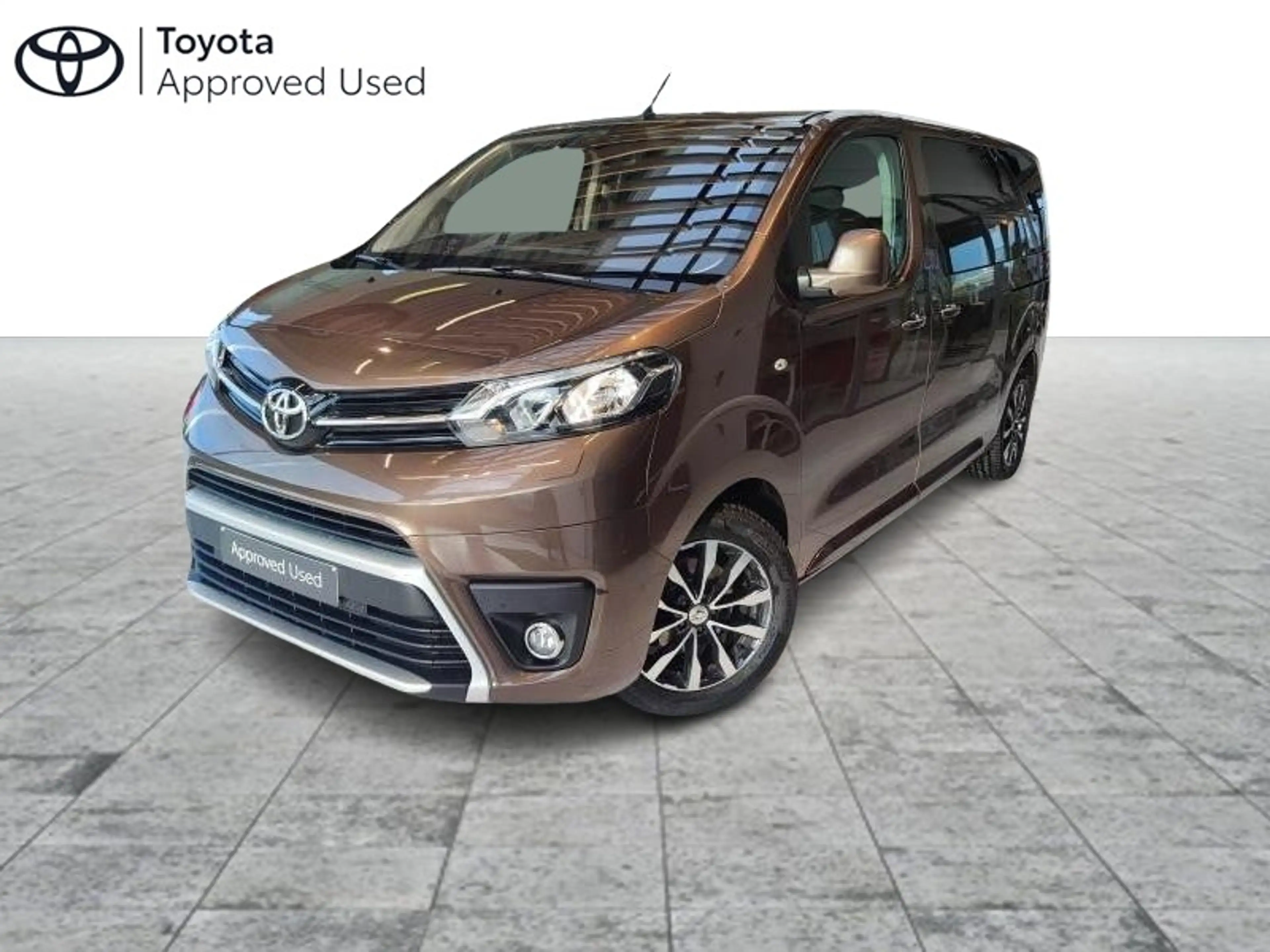 Toyota Verso MPV