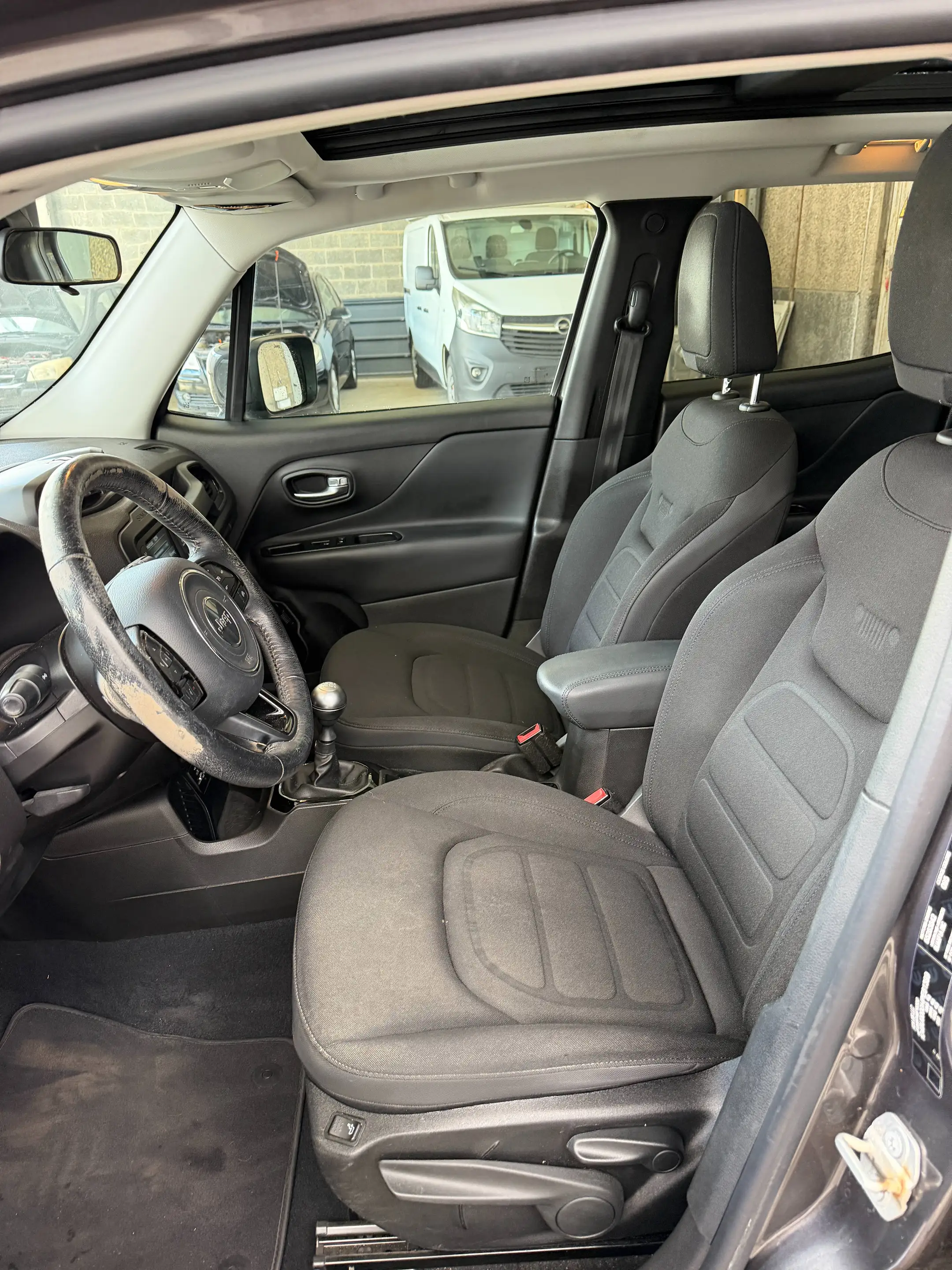 Jeep Renegade 1.6i Downtown Special Edition * FUL OPTION * — photo 9