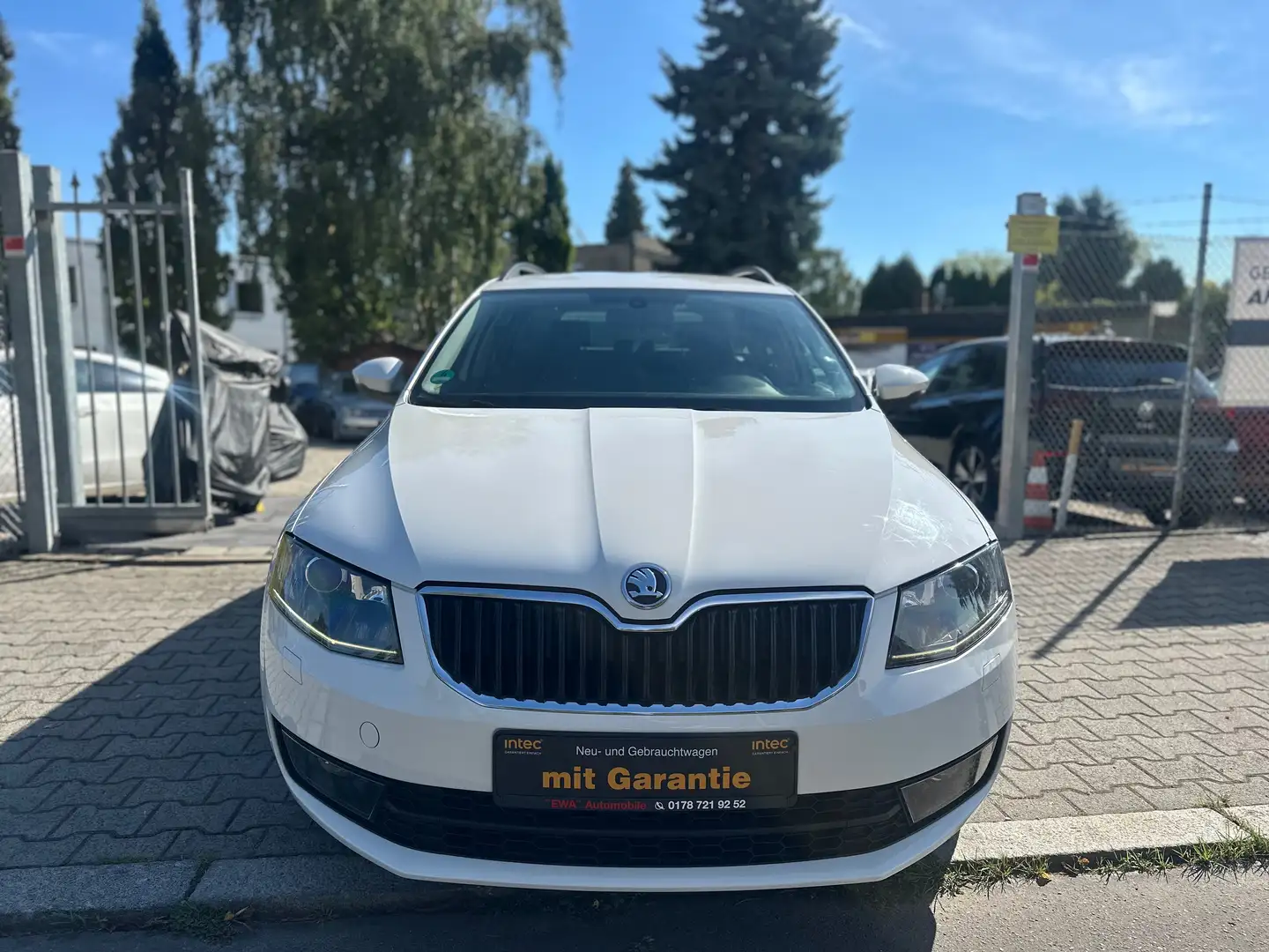 Skoda Octavia Elegance,Kombi,1.BESITZ,XENON,SHZ,ALU,TEILLEDER !! - 2