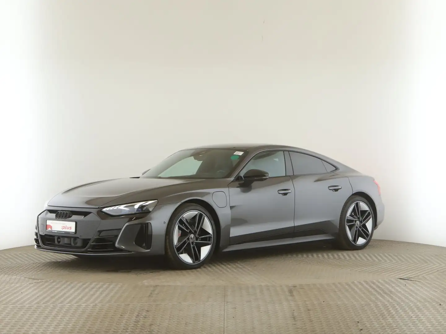 Audi RS e-tron GT quattro *Pano*B&O*LUFT*Laser*RFK* Šedá - 2