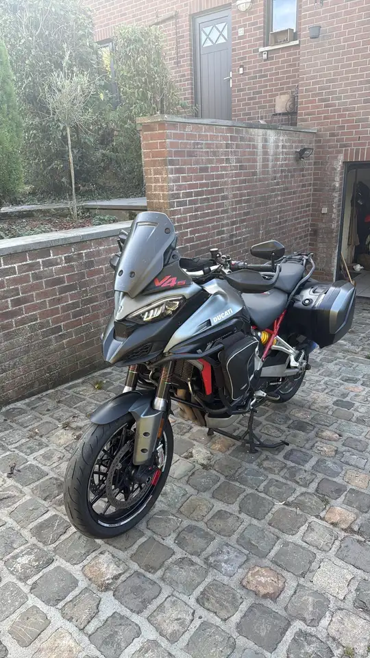 Ducati Multistrada 1100