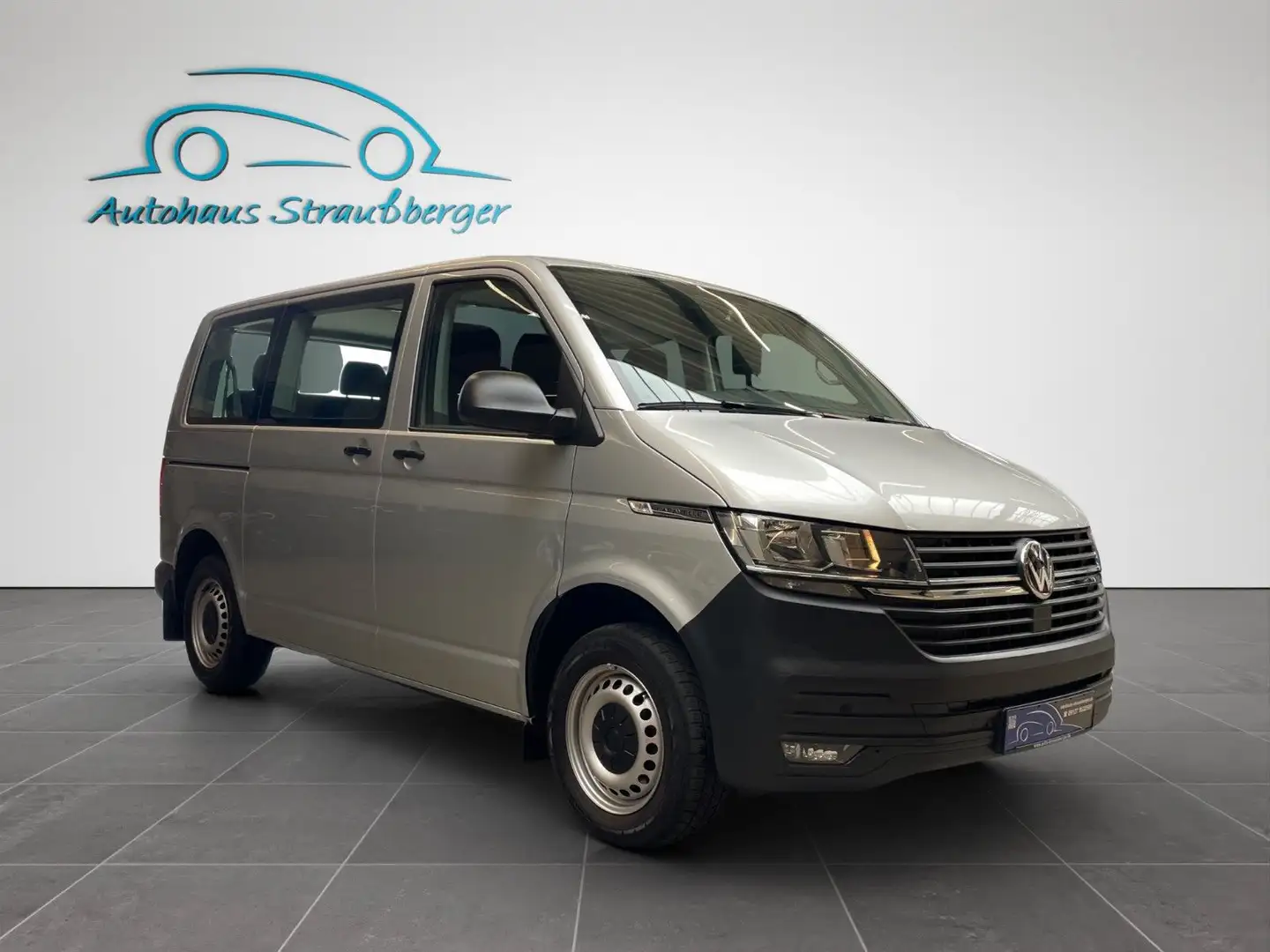 Volkswagen T6 Caravelle T6.1 Caravelle 8-Sitzer Klimaaut. NP: 64.000€ Argintiu - 2