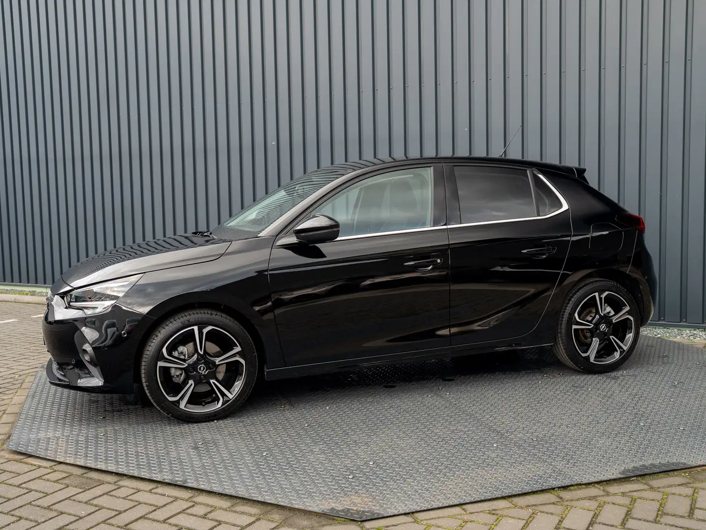 Opel Corsa 1.2 Turbo 100Pk GS | Camera | 17'' | Stoel & Stuur Zwart - 2