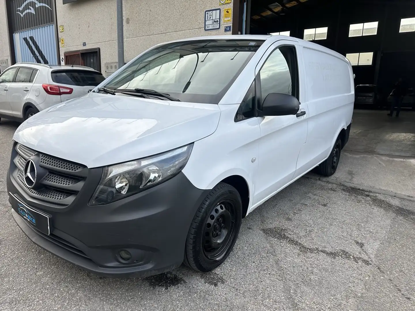 Mercedes-Benz Vito Furgón 110CDI tD Base Larga Blanco - 1