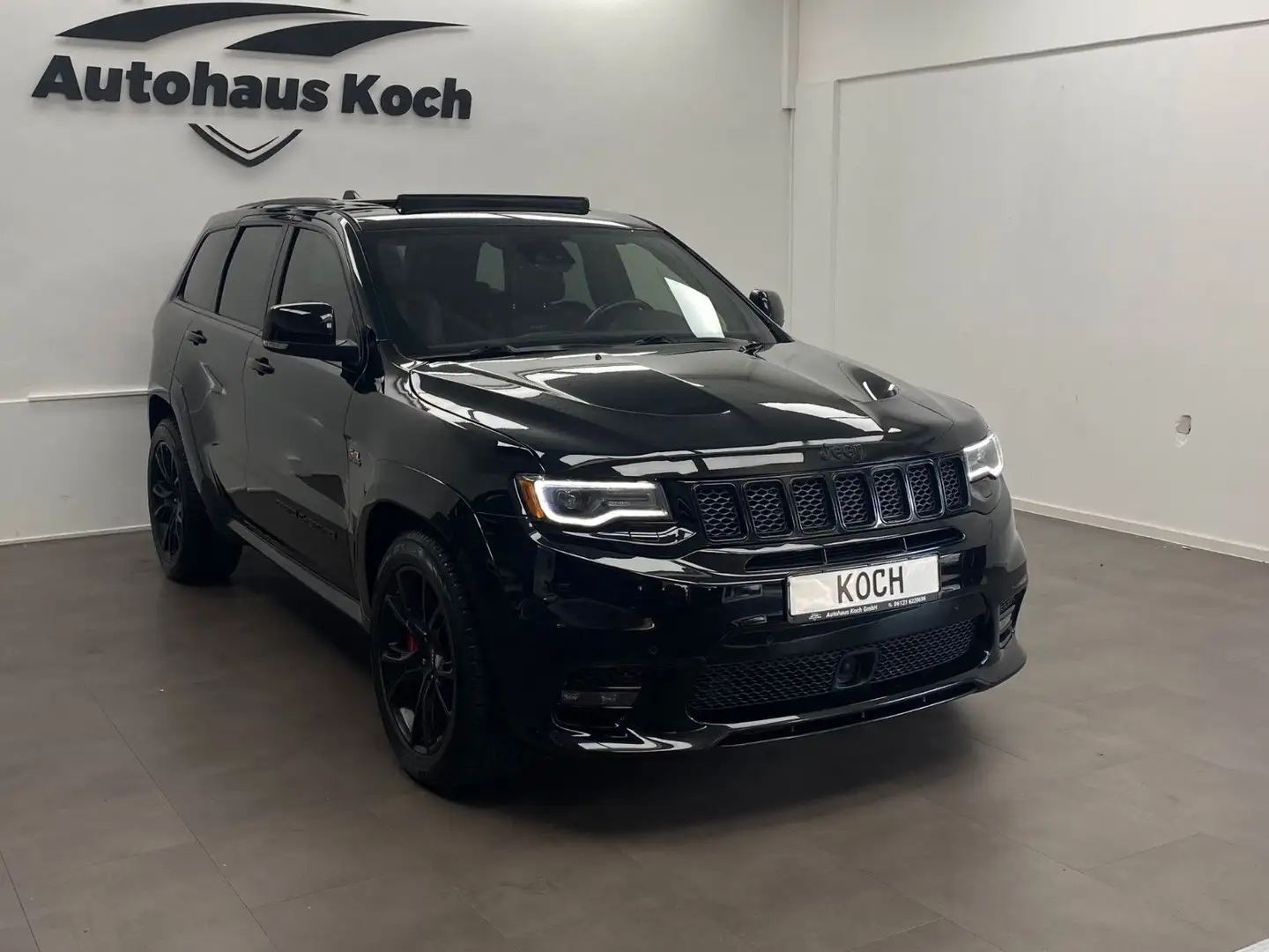 Jeep Grand Cherokee GRAND CHEROKEE 6.4 SRT VOLL! MACHTVOLLE ELEGANZ! Noir - 1