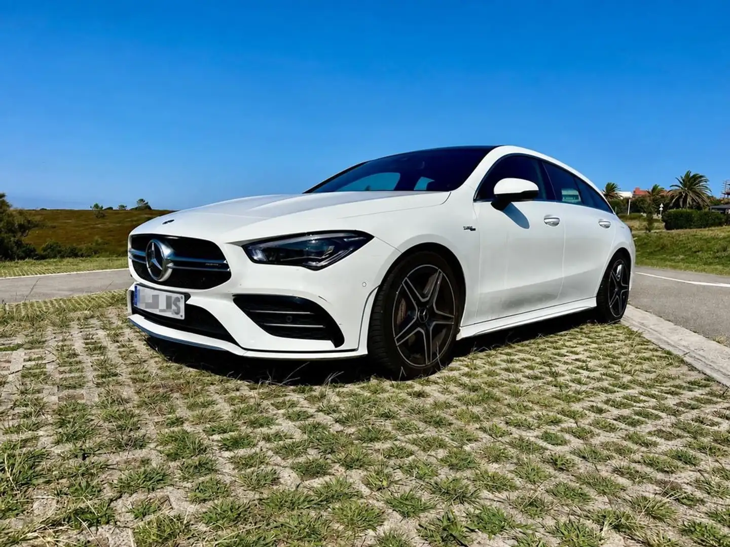 Mercedes-Benz CLA 35 AMG - 1